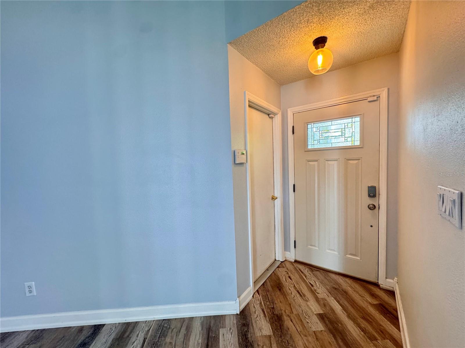 Image 3 of 23 For 1333 Black Willow Trail