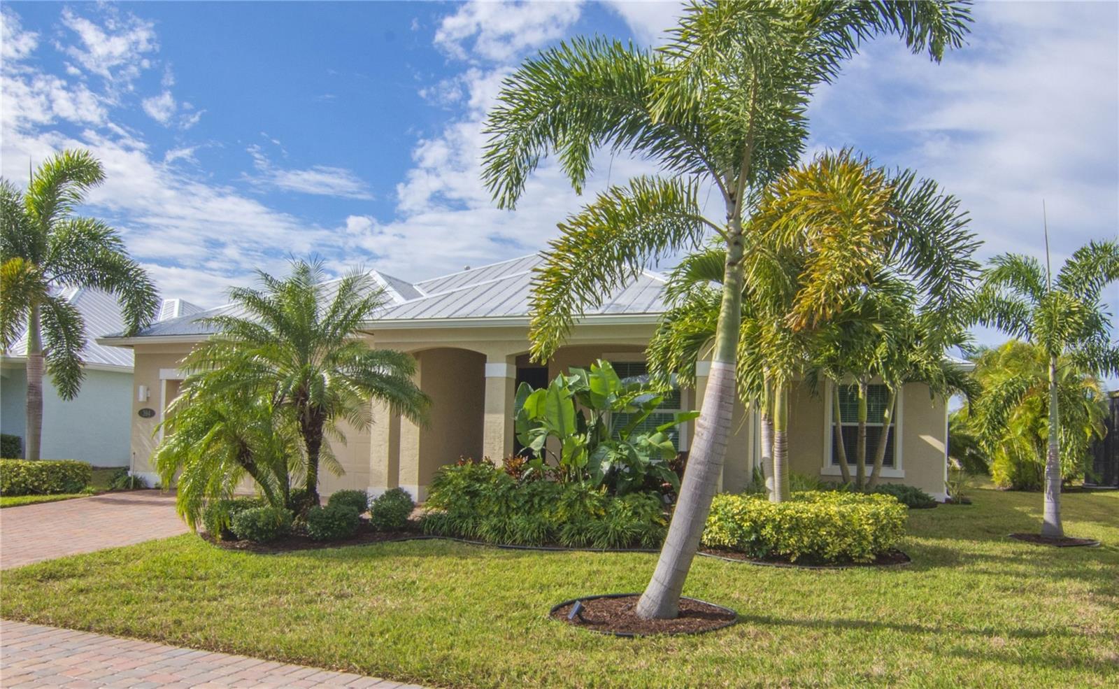 Details for 394 11th Square Sw, VERO BEACH, FL 32962