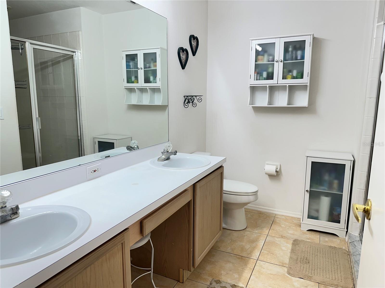 Image 8 of 12 For 13325 Fairway Glen Drive 202