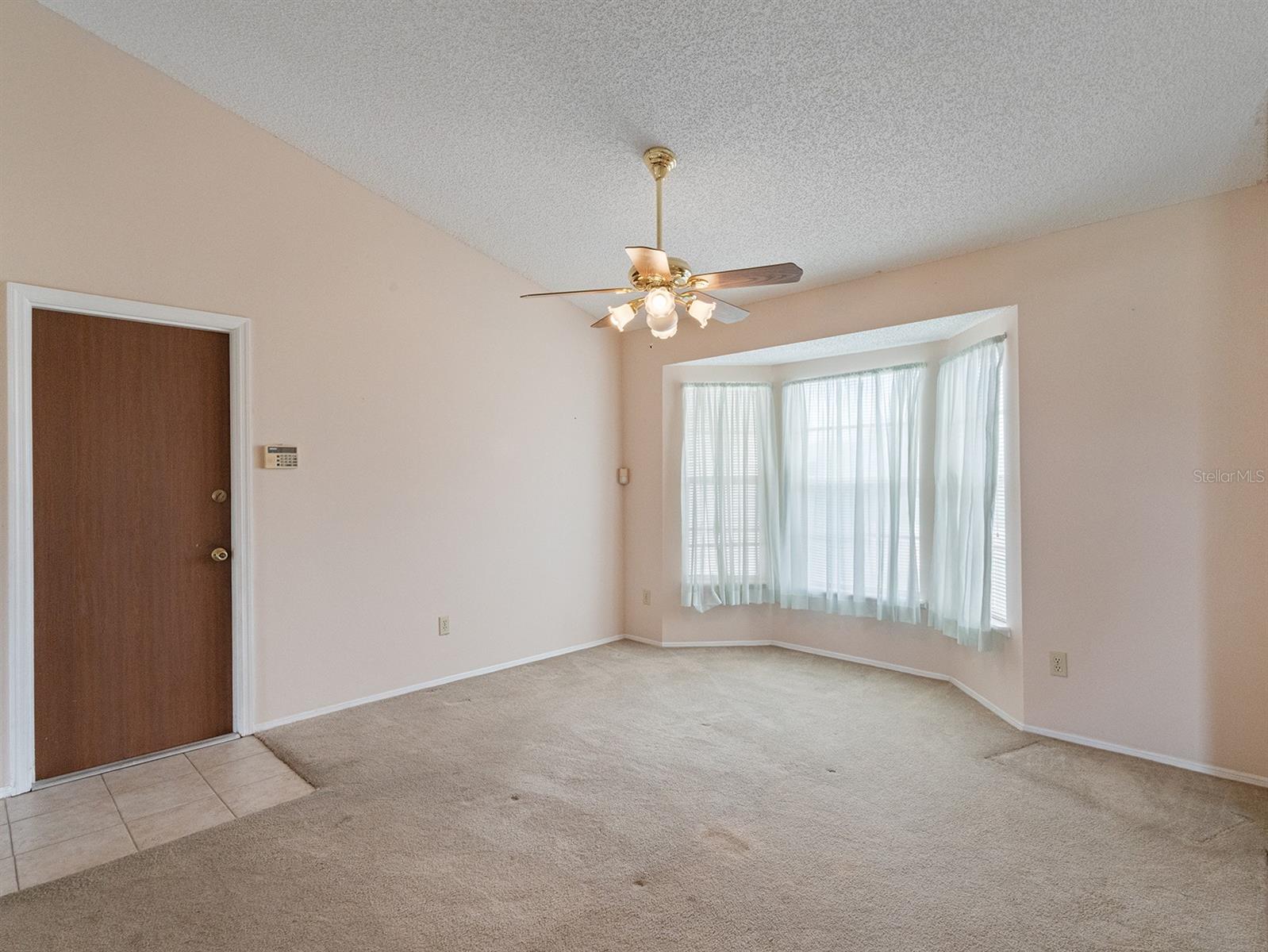 Image 5 of 20 For 2900 Flynn Street