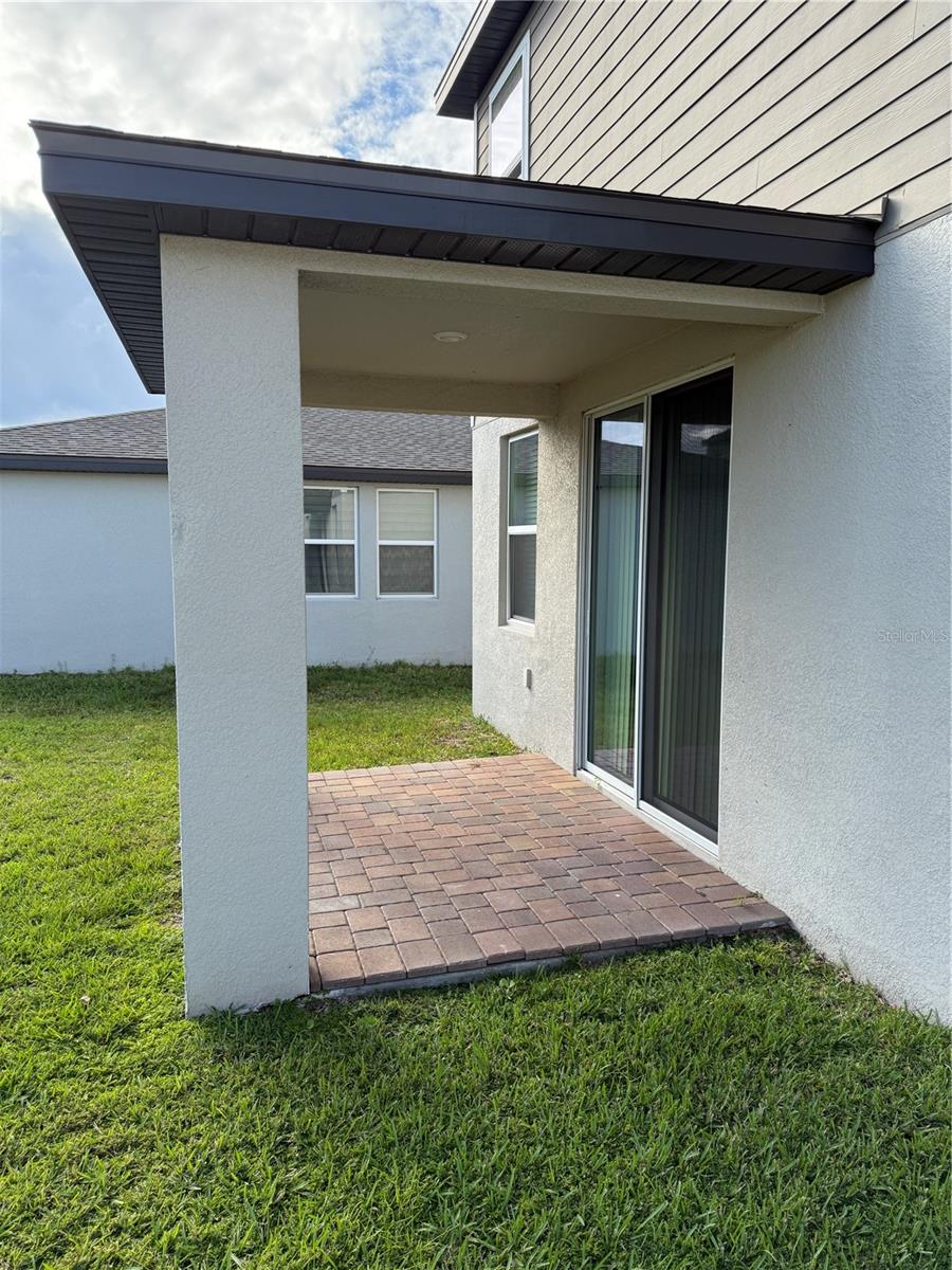 Image 3 of 18 For 5238 Meredrew Lane