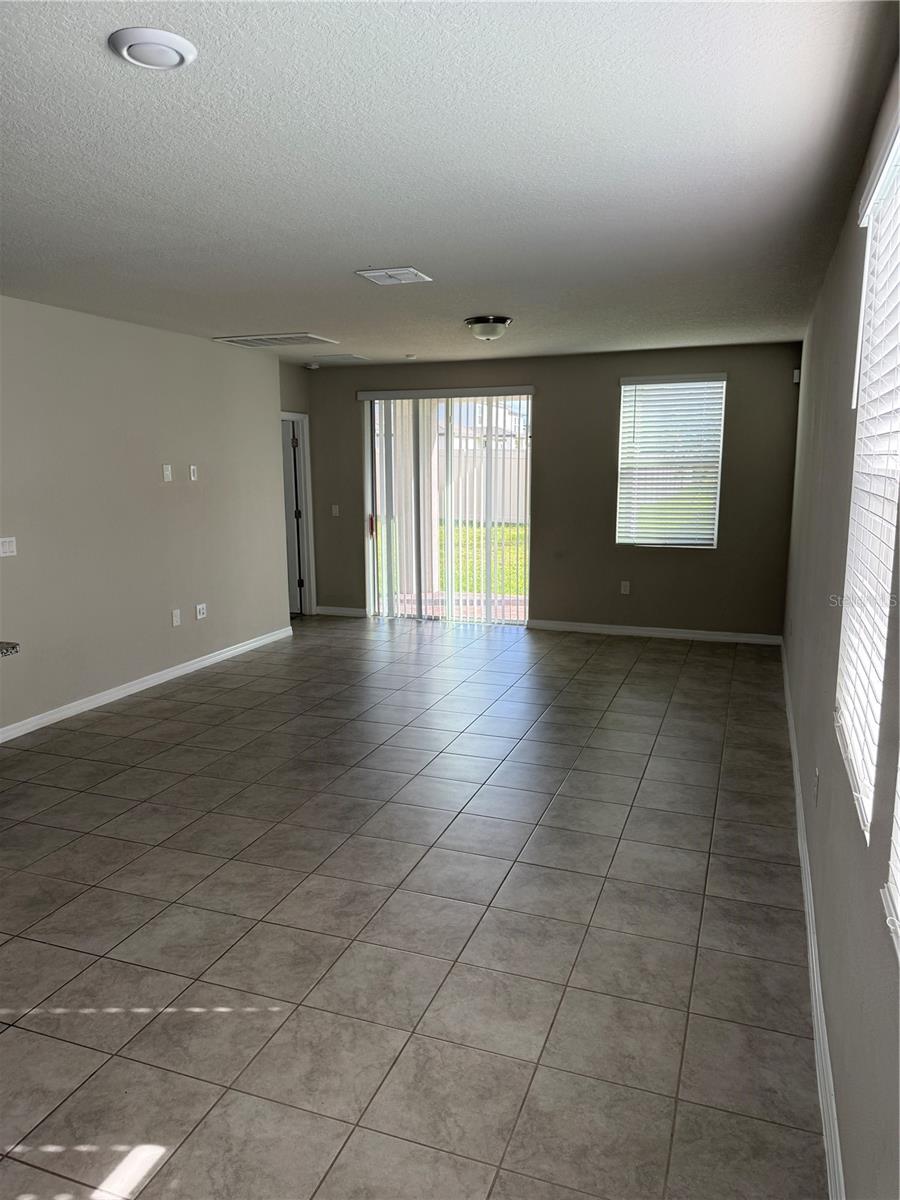 Image 8 of 18 For 5238 Meredrew Lane