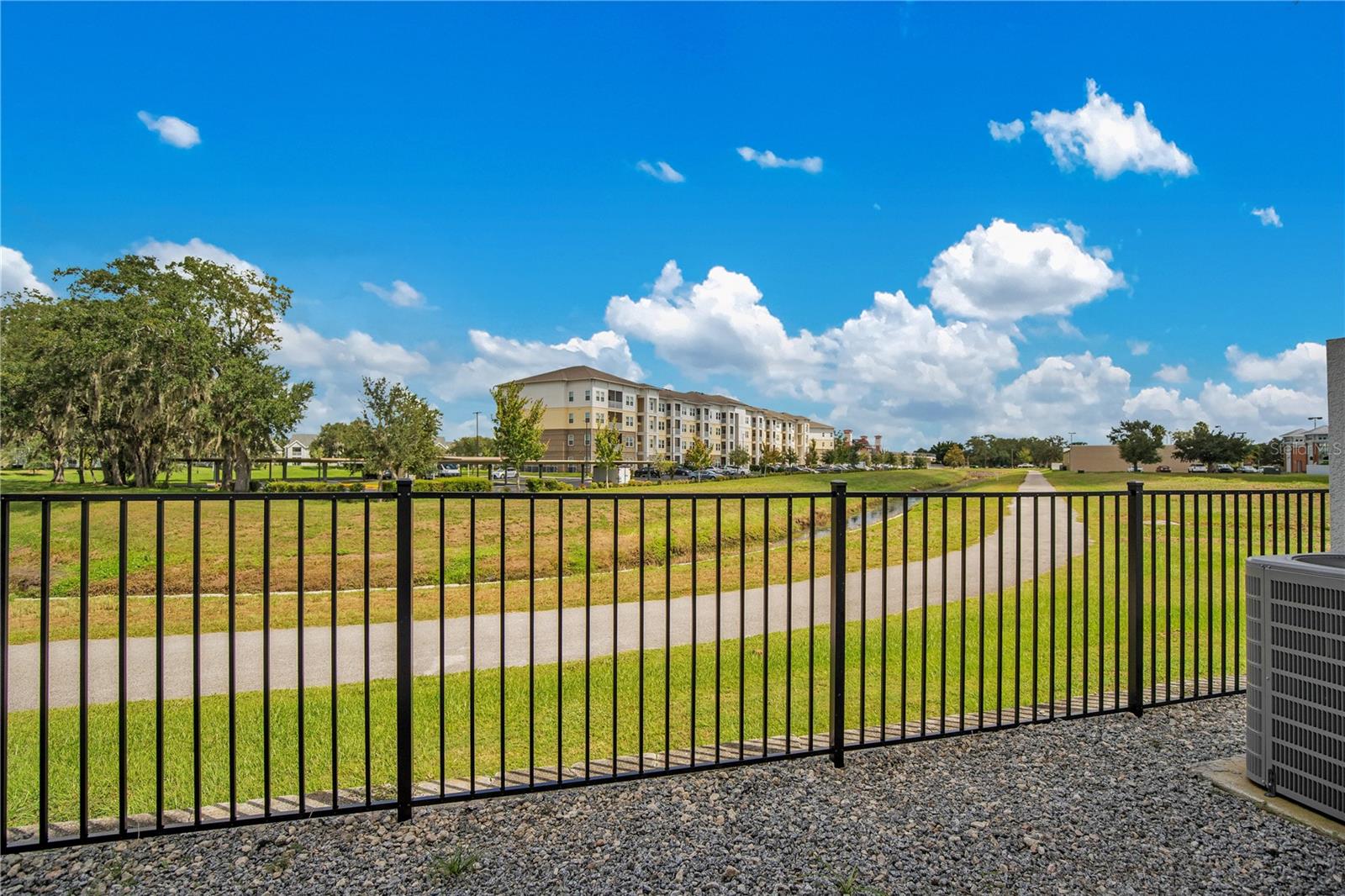 Image 17 of 37 For 2023 Claudia Lane 2023