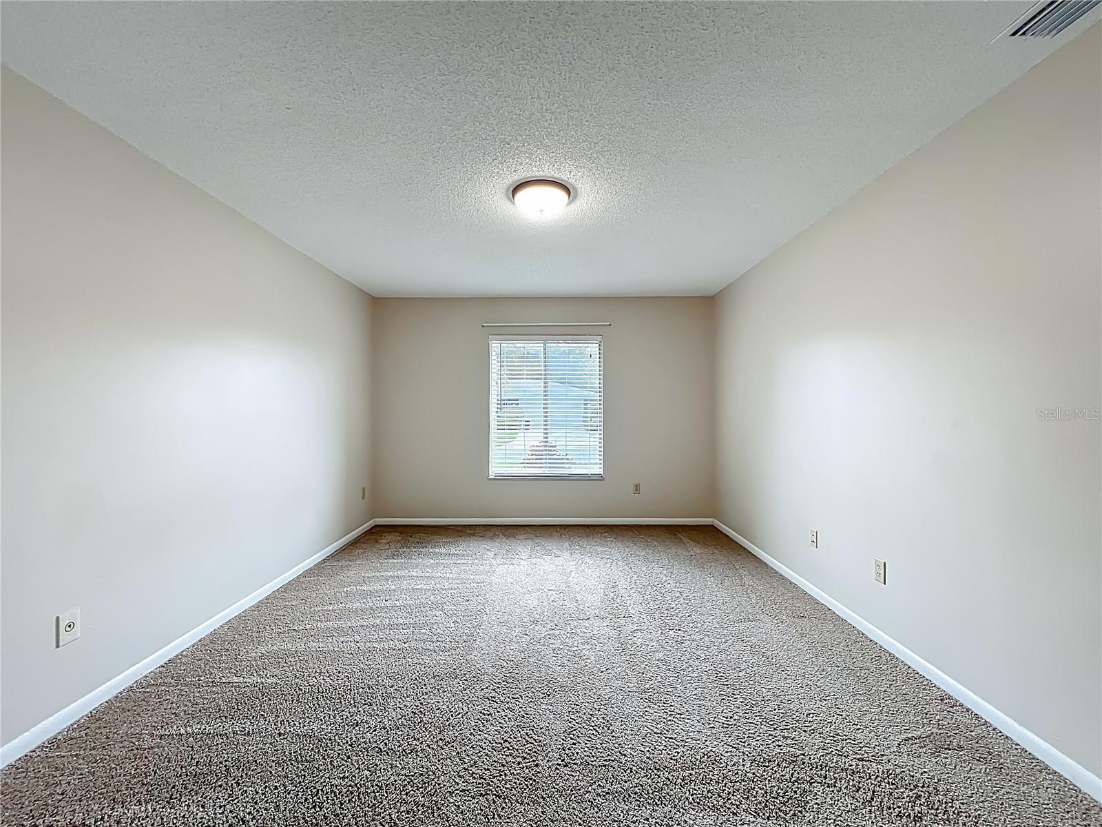 Image 34 of 48 For 637 Parkwood Avenue
