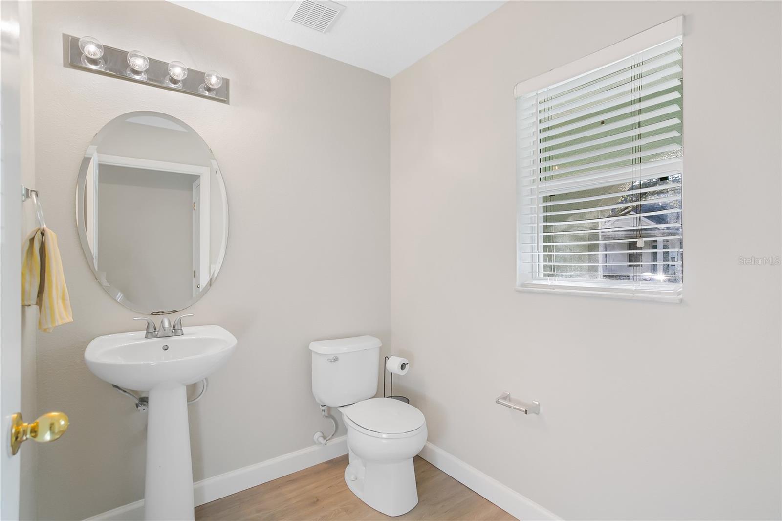 Image 9 of 36 For 2163 Glossy Privet Drive