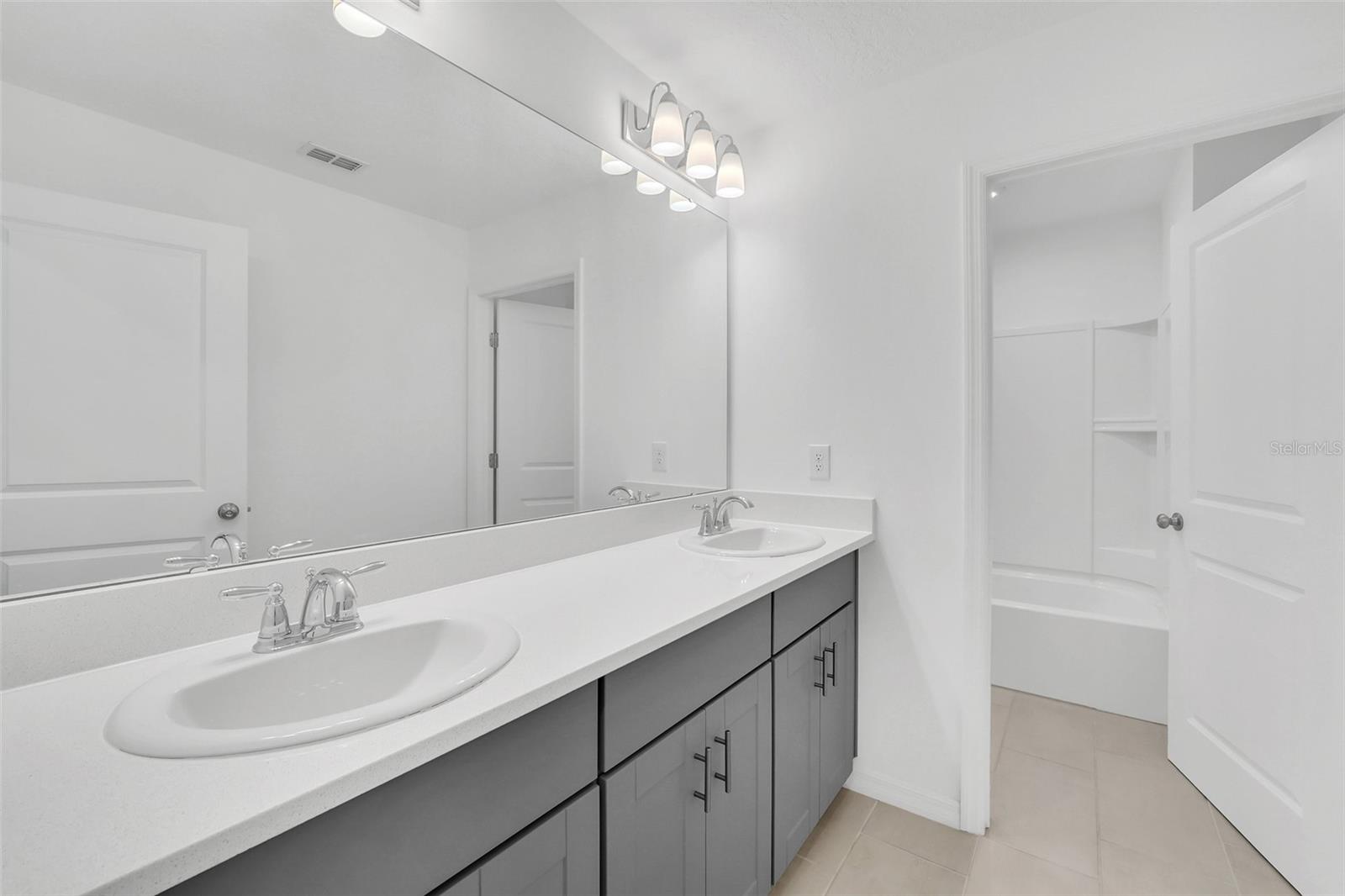 Image 14 of 32 For 5106 Tuscany Ln