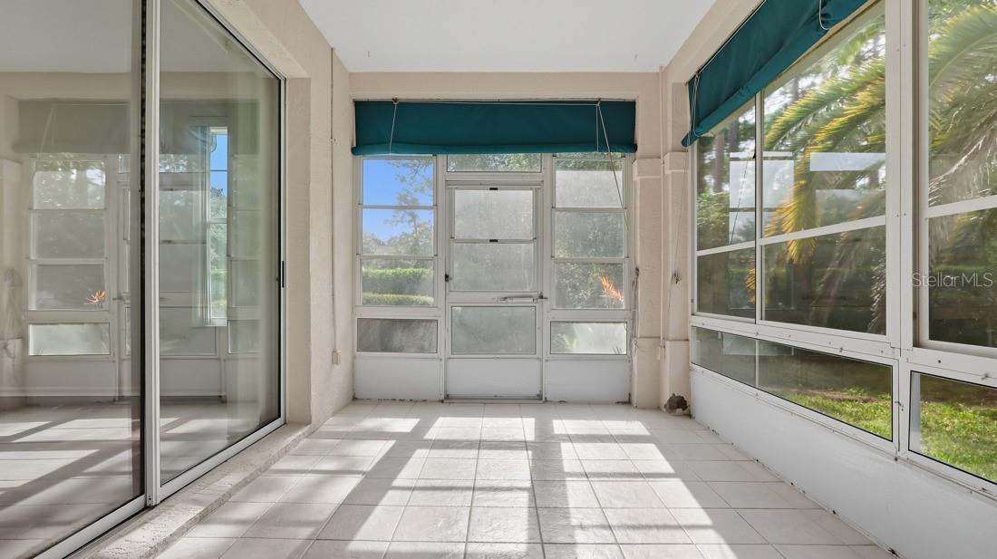 Listing photo id 16 for 6 Gaston Place