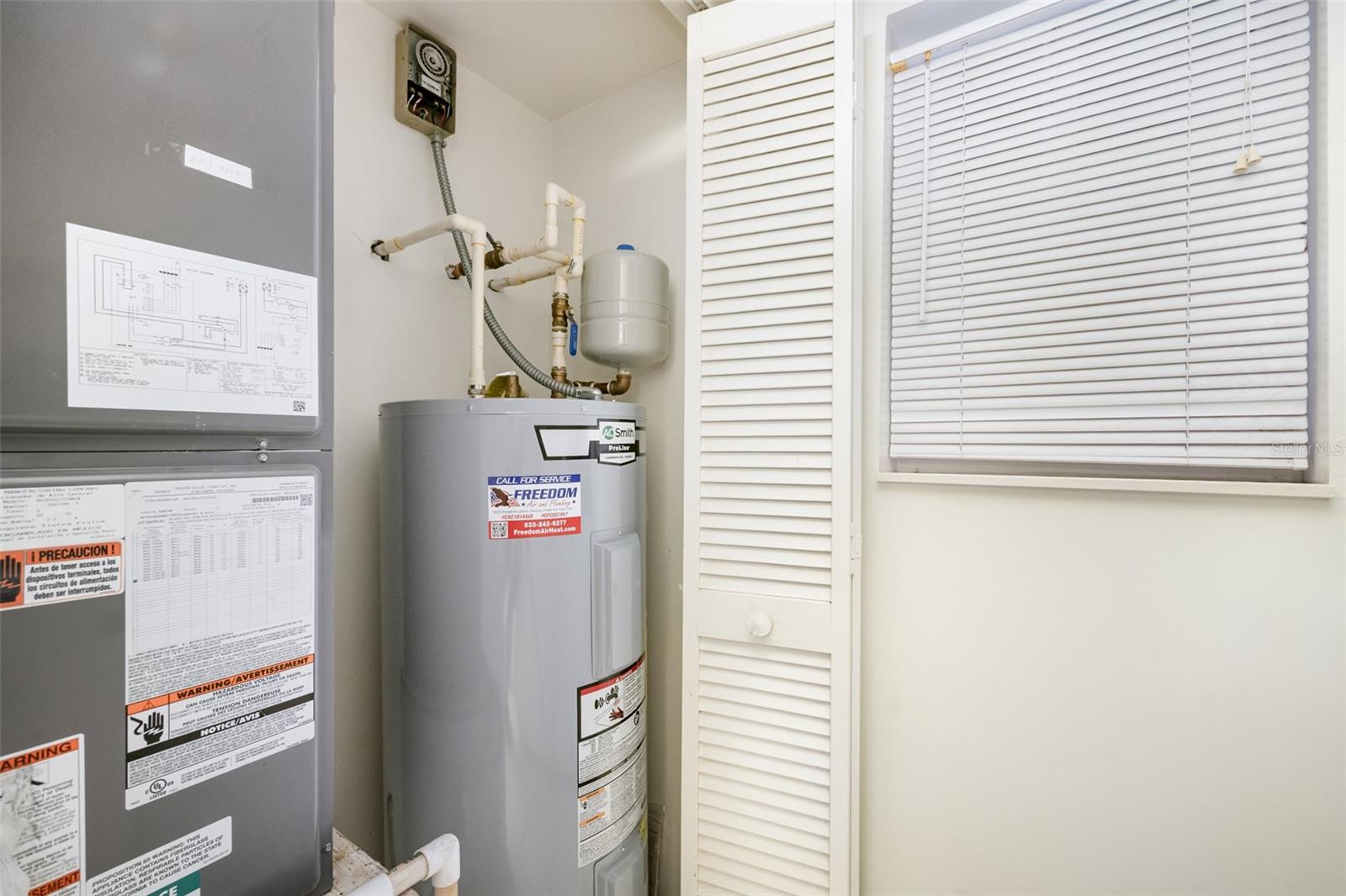 Image 17 of 26 For 1420 Huntington Lane 2502