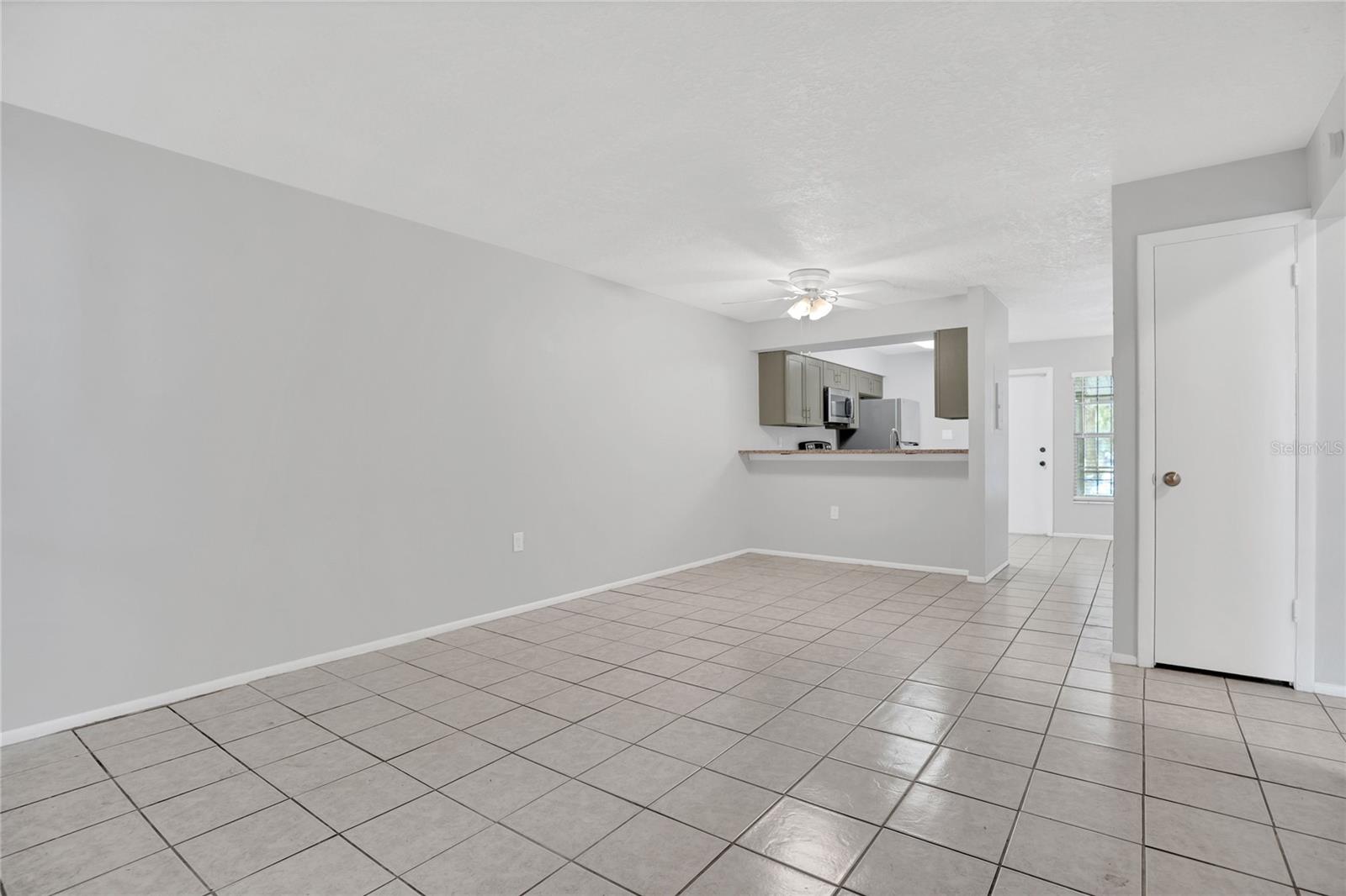 Image 5 of 12 For 2801 Willow Run