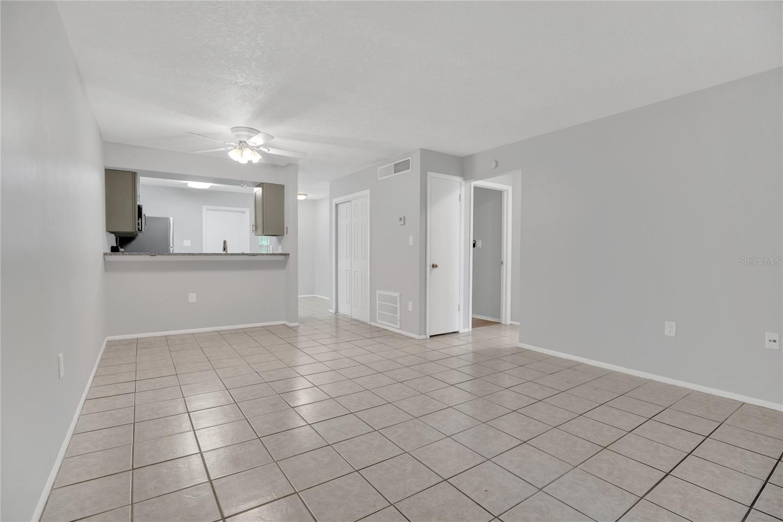 Image 6 of 12 For 2801 Willow Run