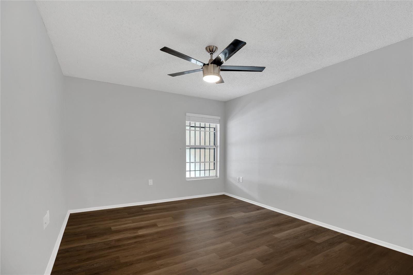 Image 9 of 12 For 2801 Willow Run