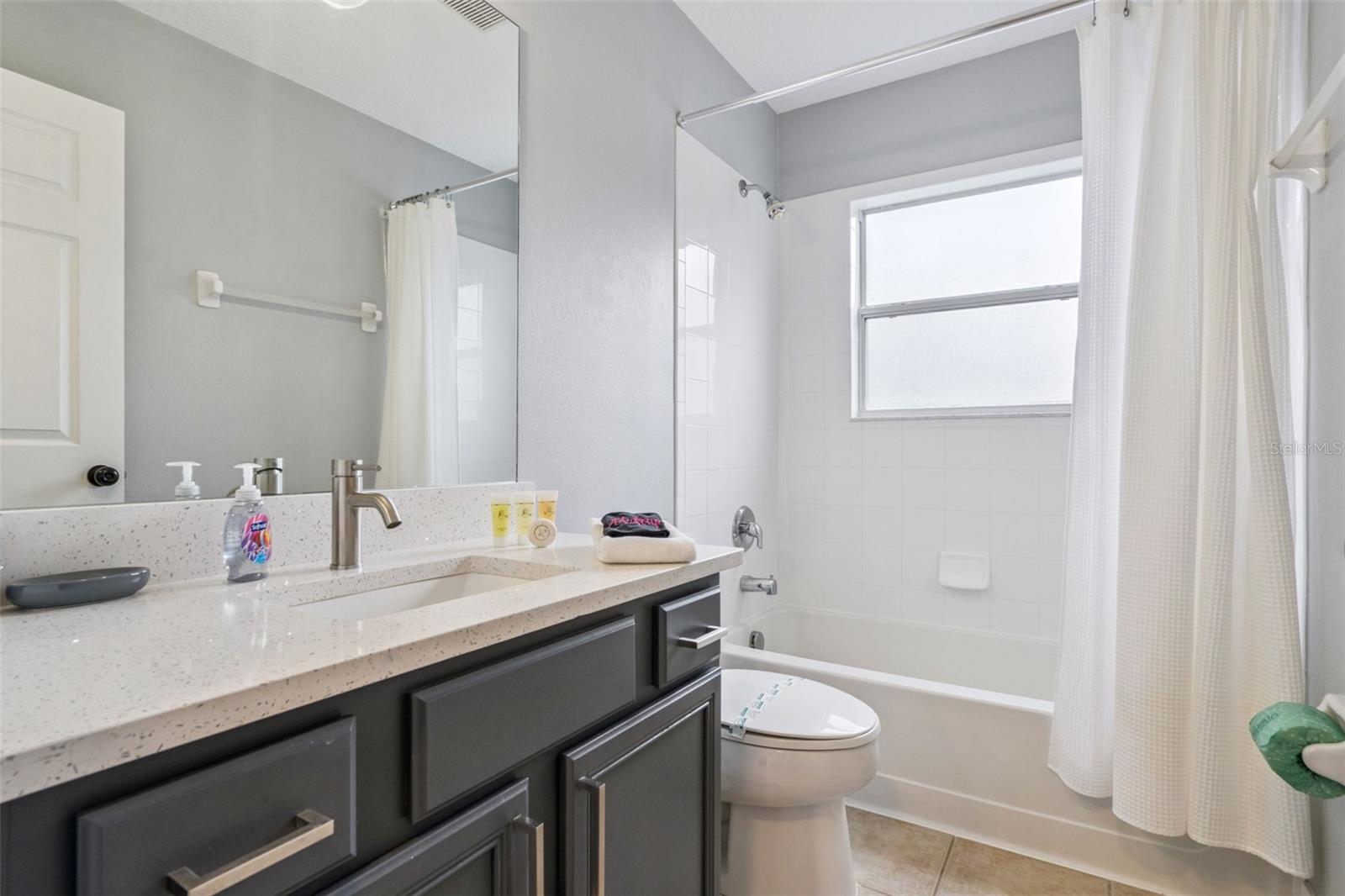 Image 30 of 56 For 2703 Grand Harbour Court