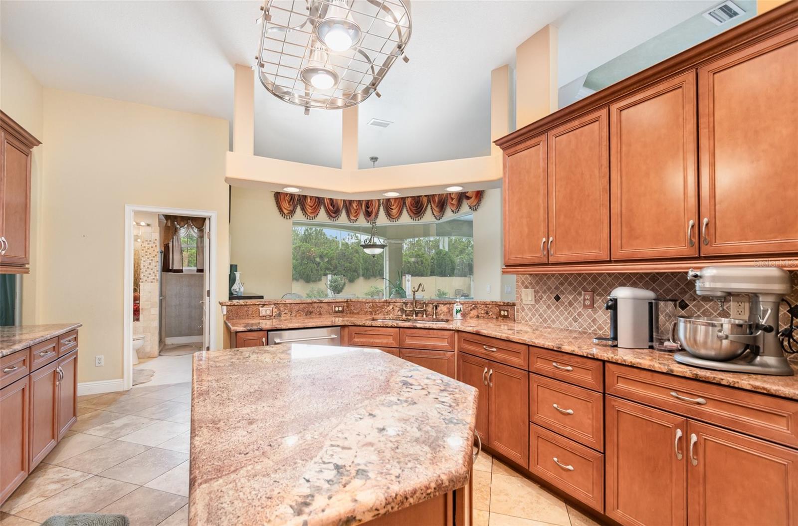 Image 11 of 27 For 30 Diamond Drive