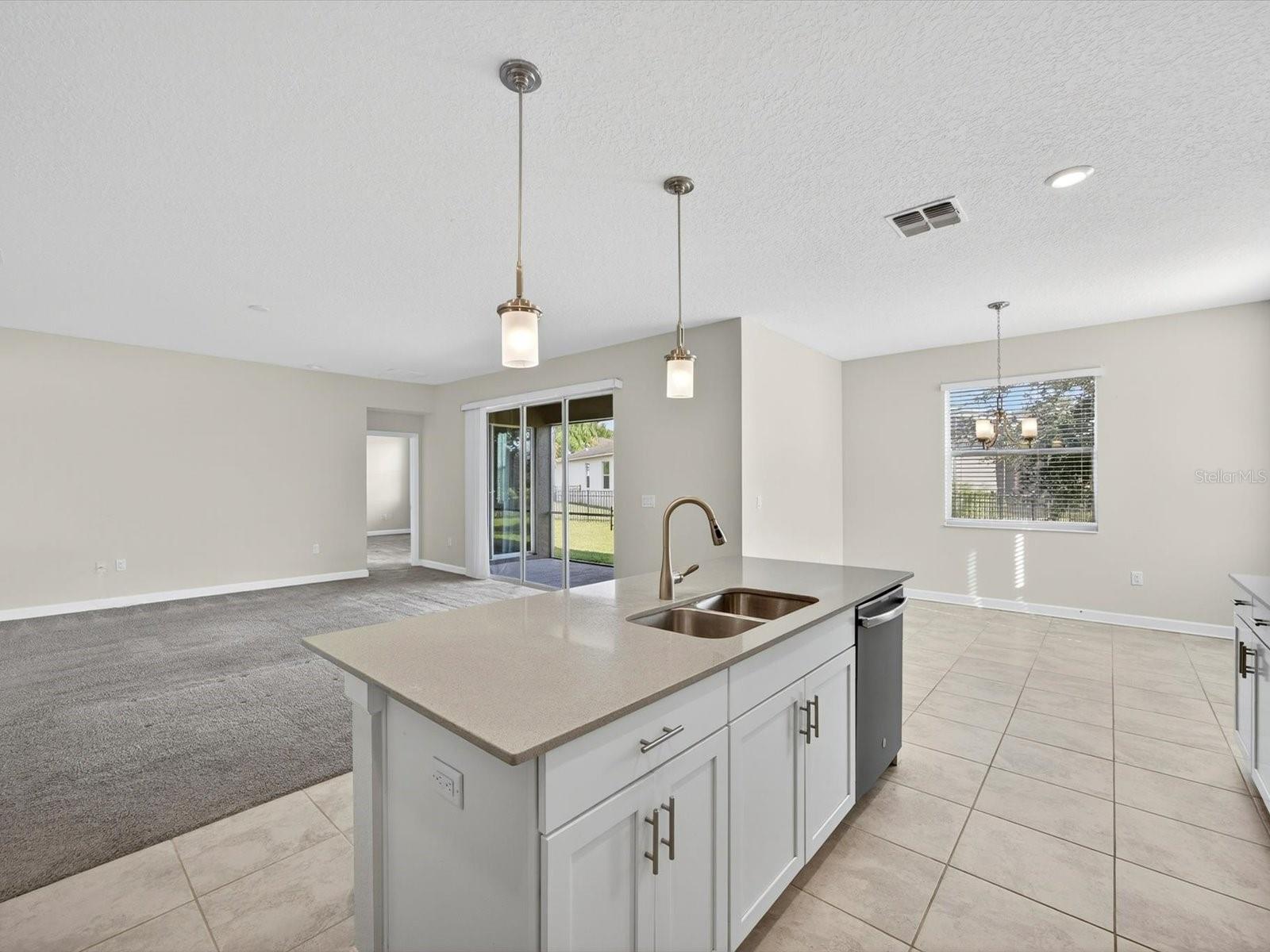 Image 7 of 43 For 466 Brunswick Drive
