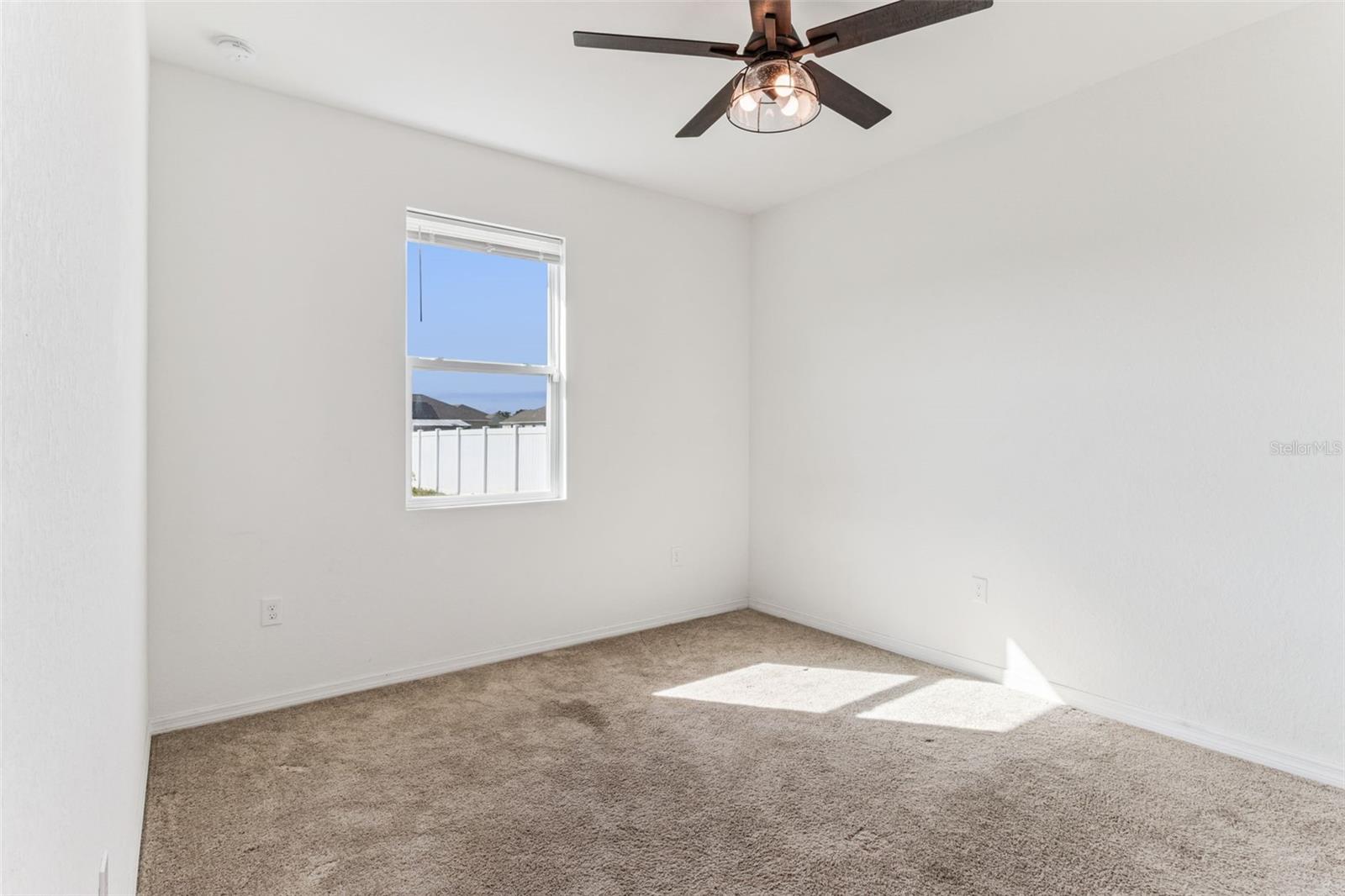 Image 21 of 24 For 840 Palm Avenue