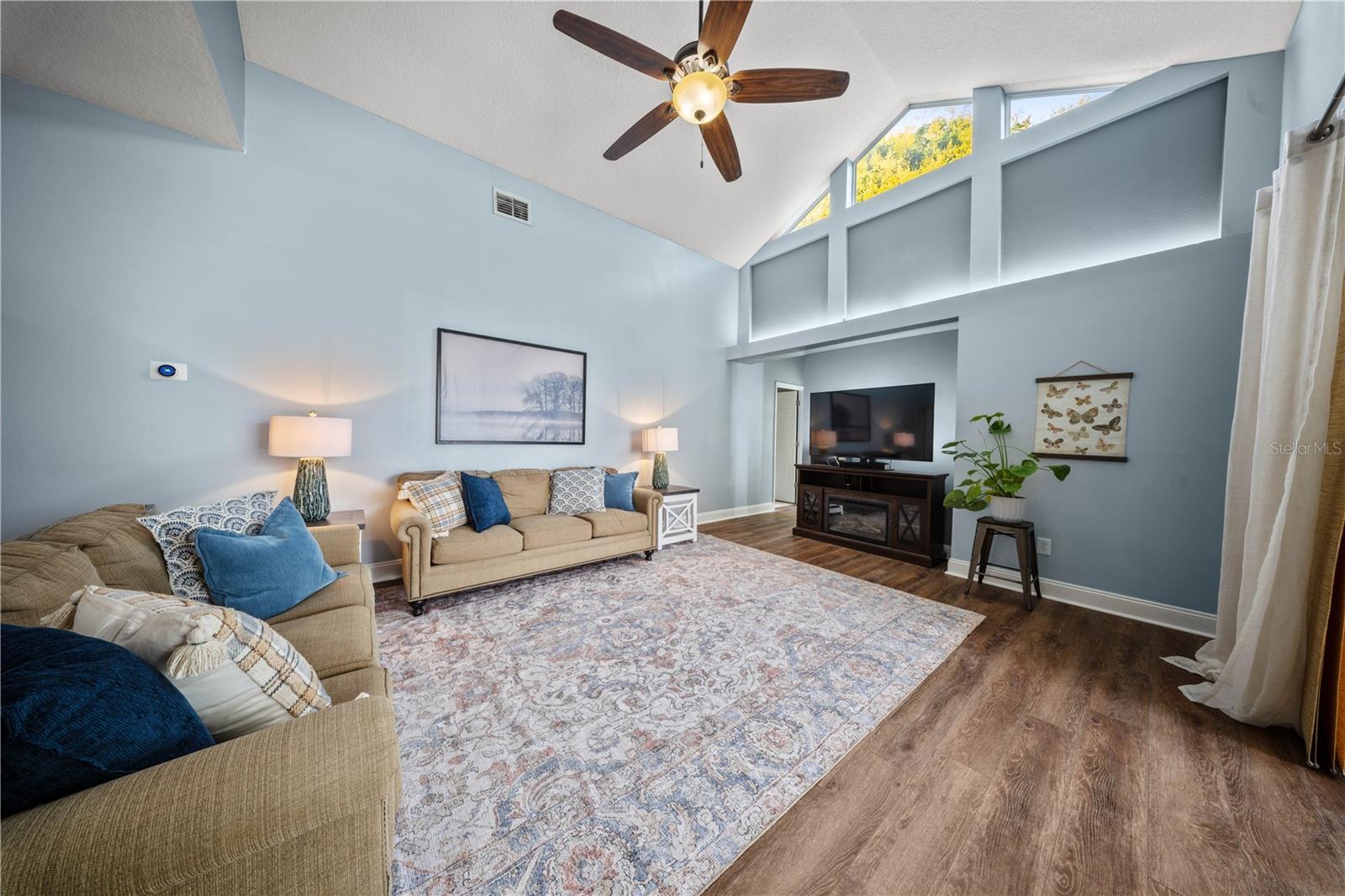 Image 8 of 26 For 7724 Belvoir Drive