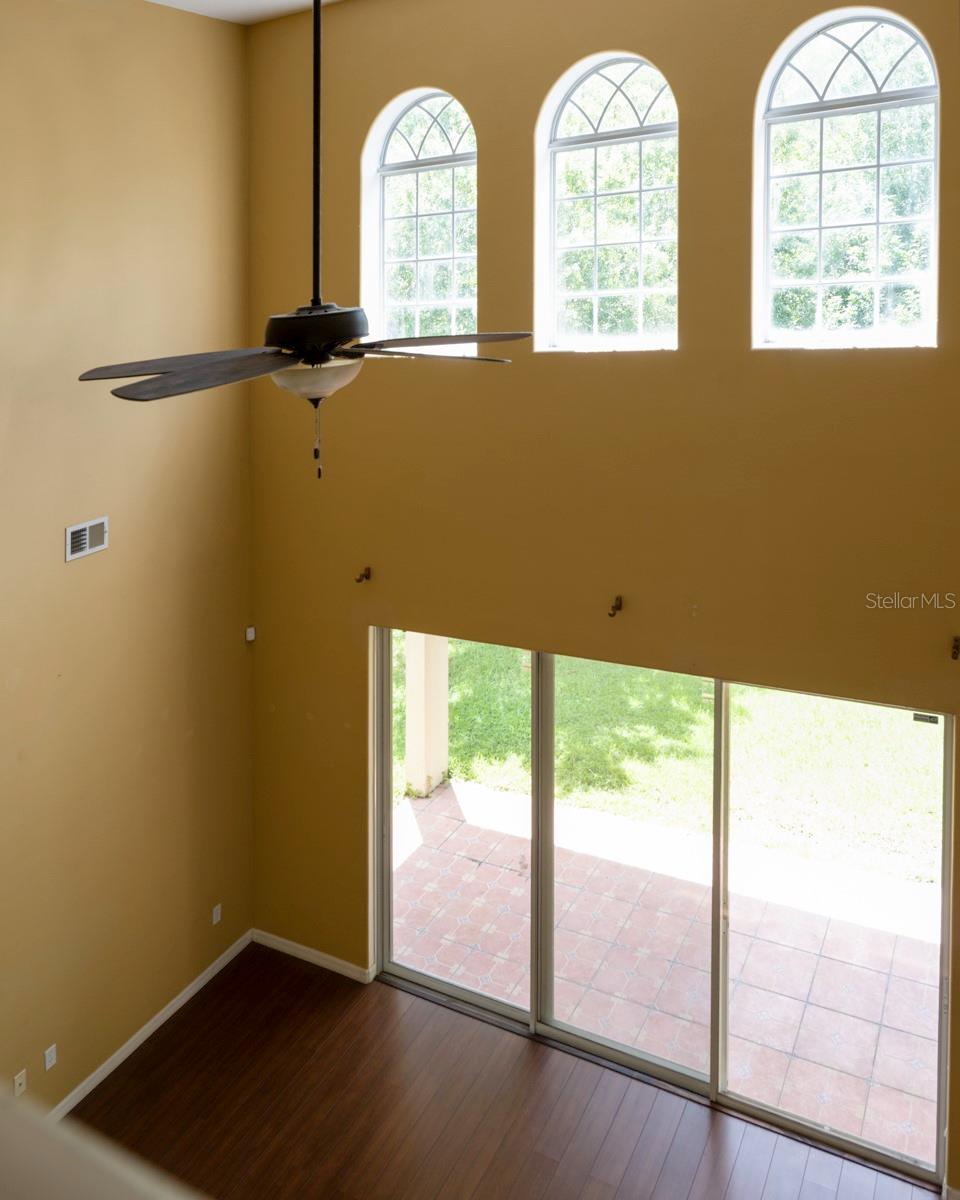 Image 14 of 33 For 16368 Tudor Grove Drive