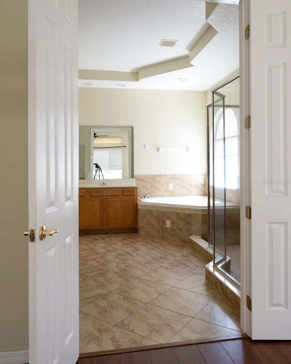Image 18 of 33 For 16368 Tudor Grove Drive