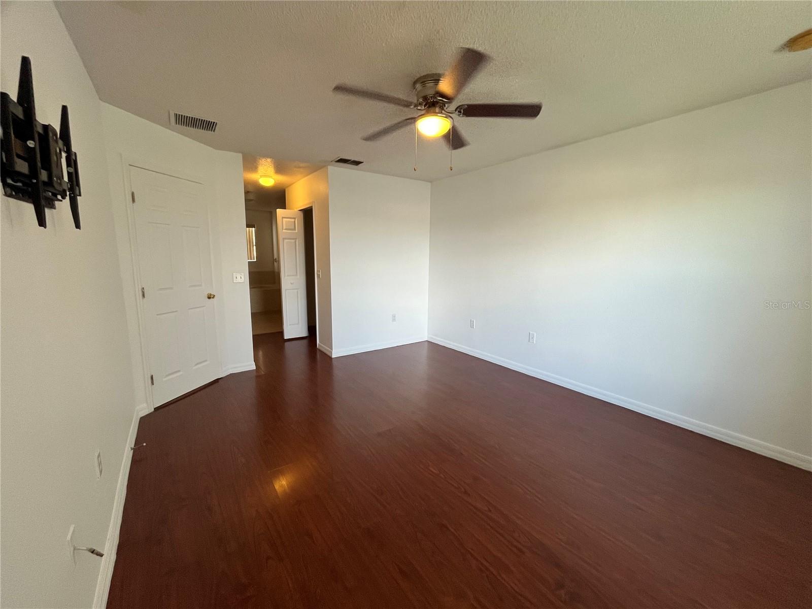 Image 14 of 23 For 1920 Manatee Drive