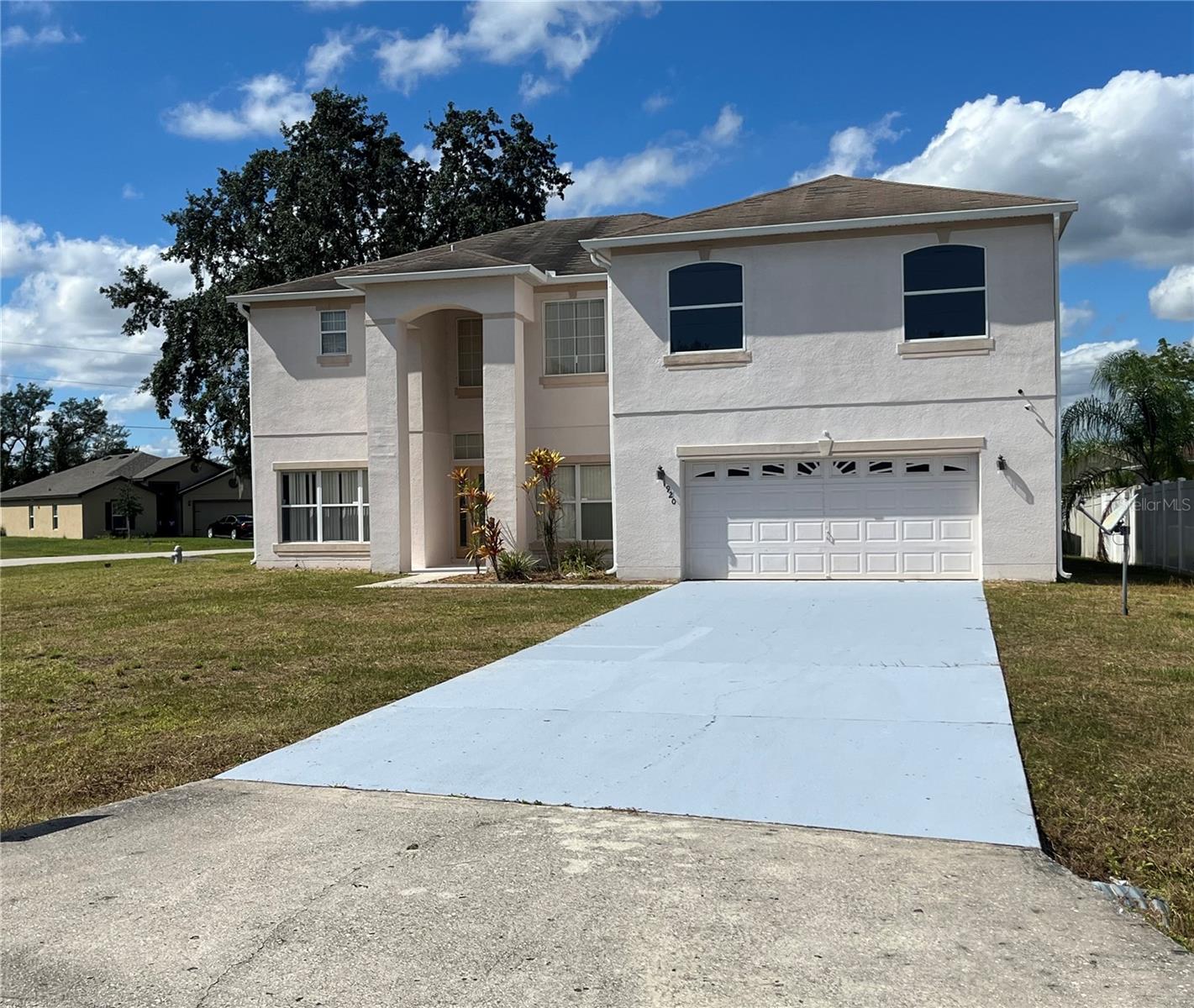 Image 2 of 23 For 1920 Manatee Drive