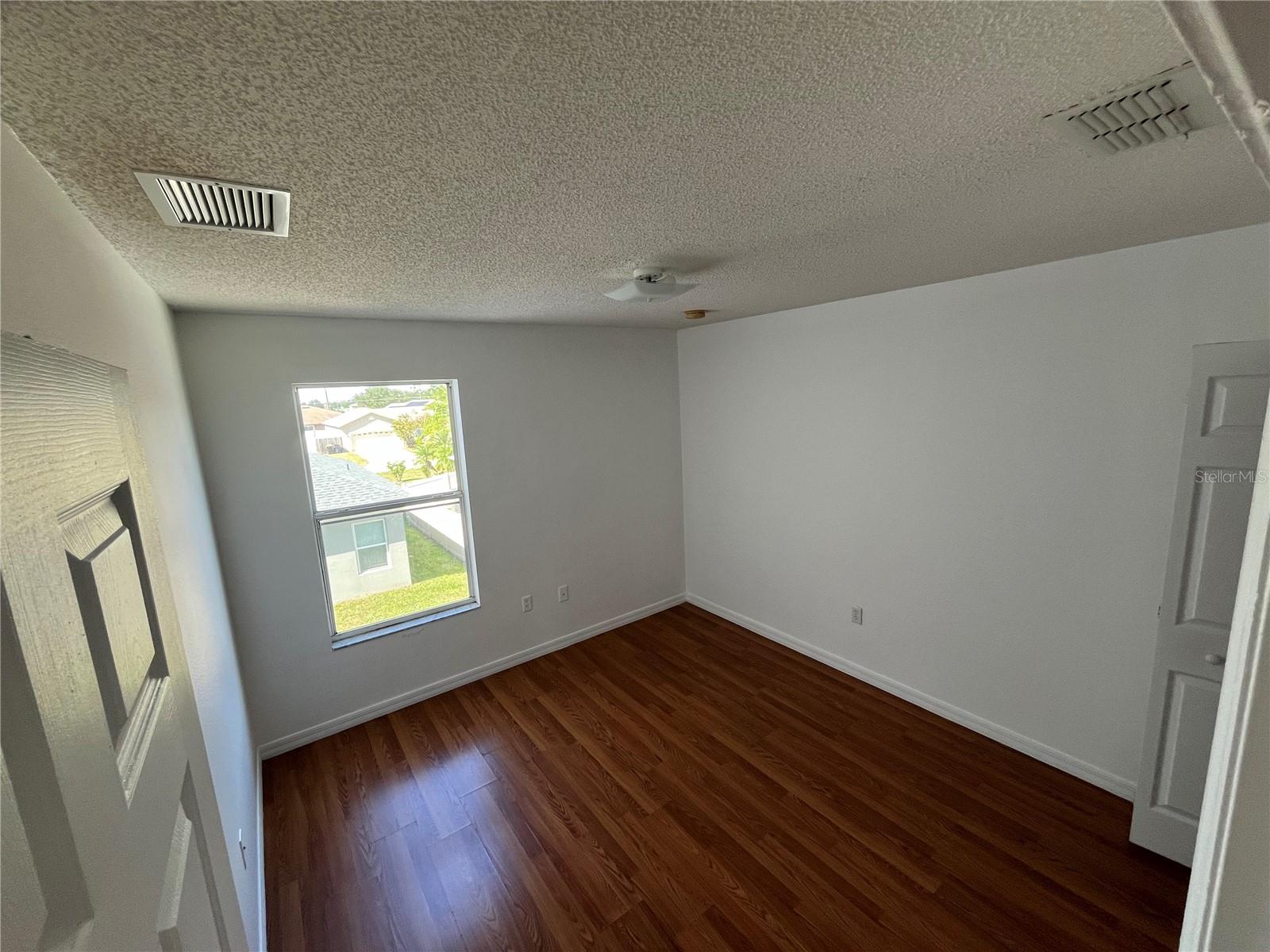 Image 20 of 23 For 1920 Manatee Drive