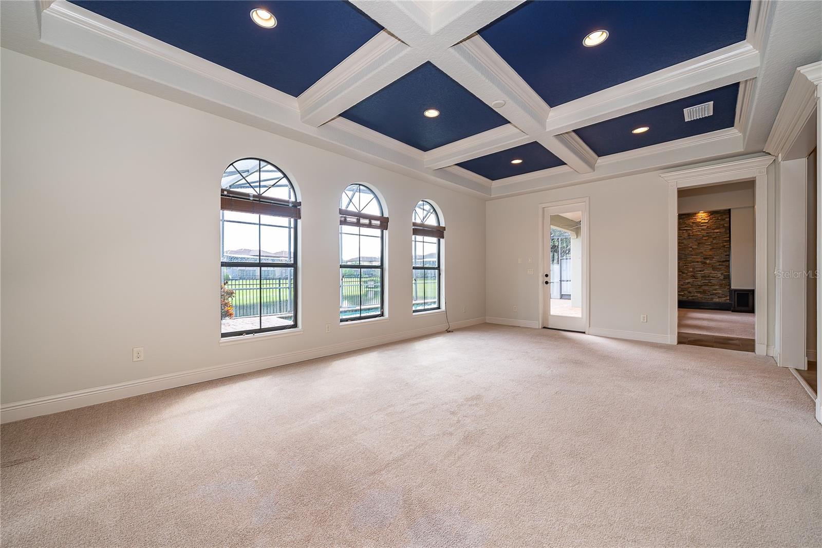 Image 18 of 47 For 7415 Pointe Venezia Drive