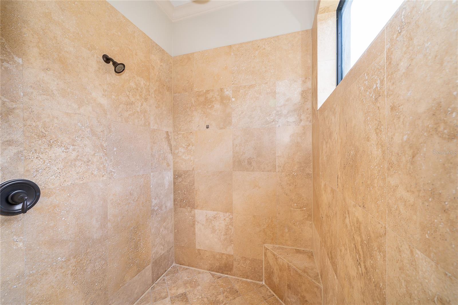 Image 26 of 47 For 7415 Pointe Venezia Drive