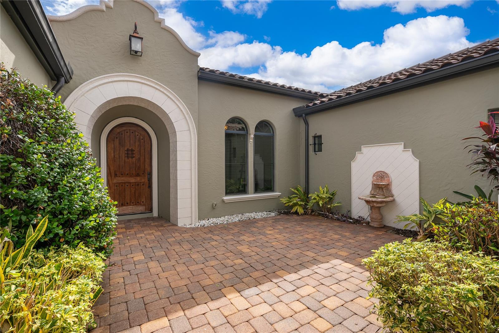 Image 5 of 47 For 7415 Pointe Venezia Drive