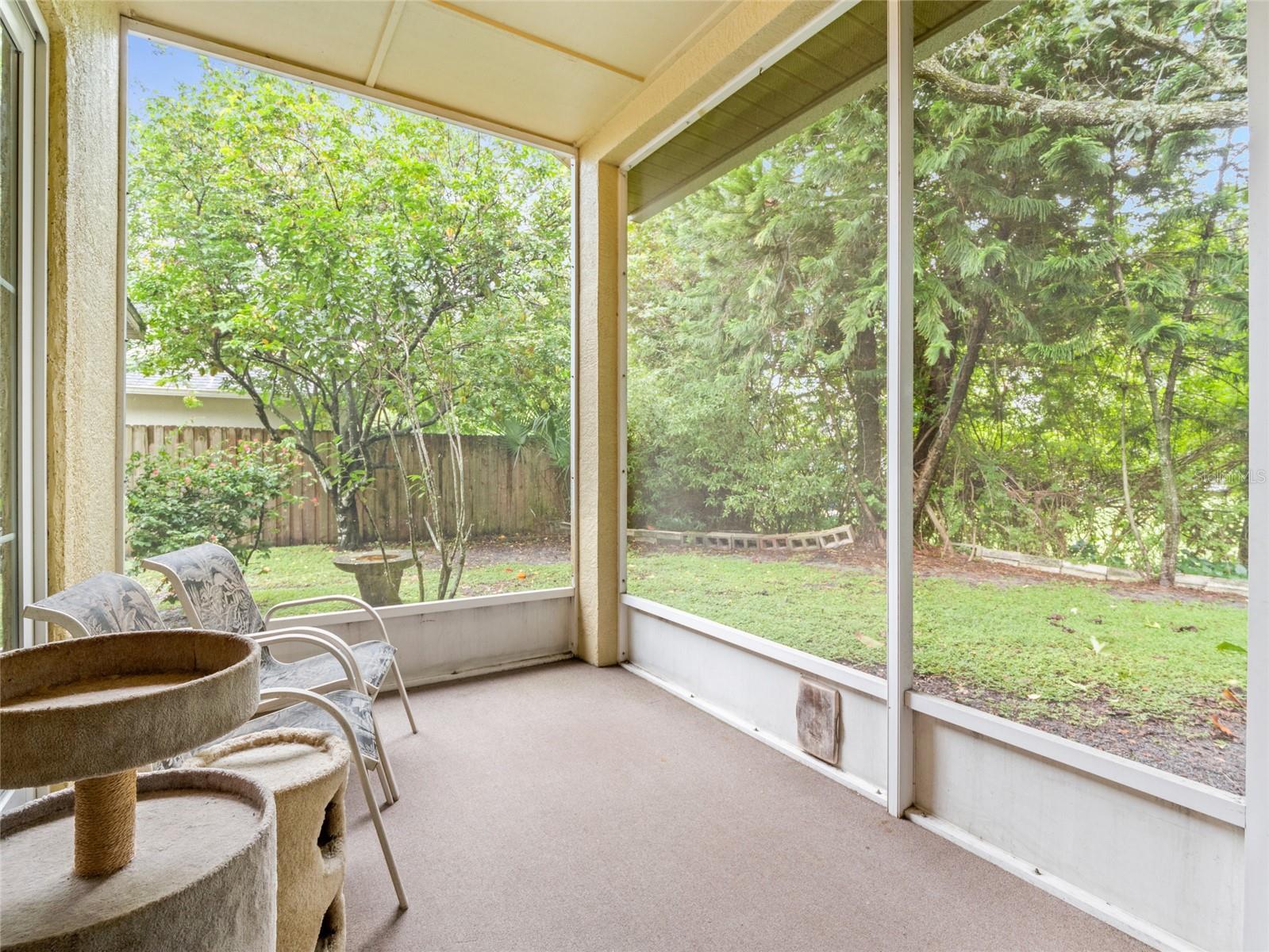 Image 18 of 28 For 412 Valencia Place