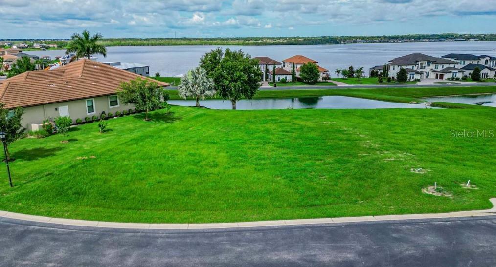 Image 2 of 9 For 816 Waterfern Trail Drive