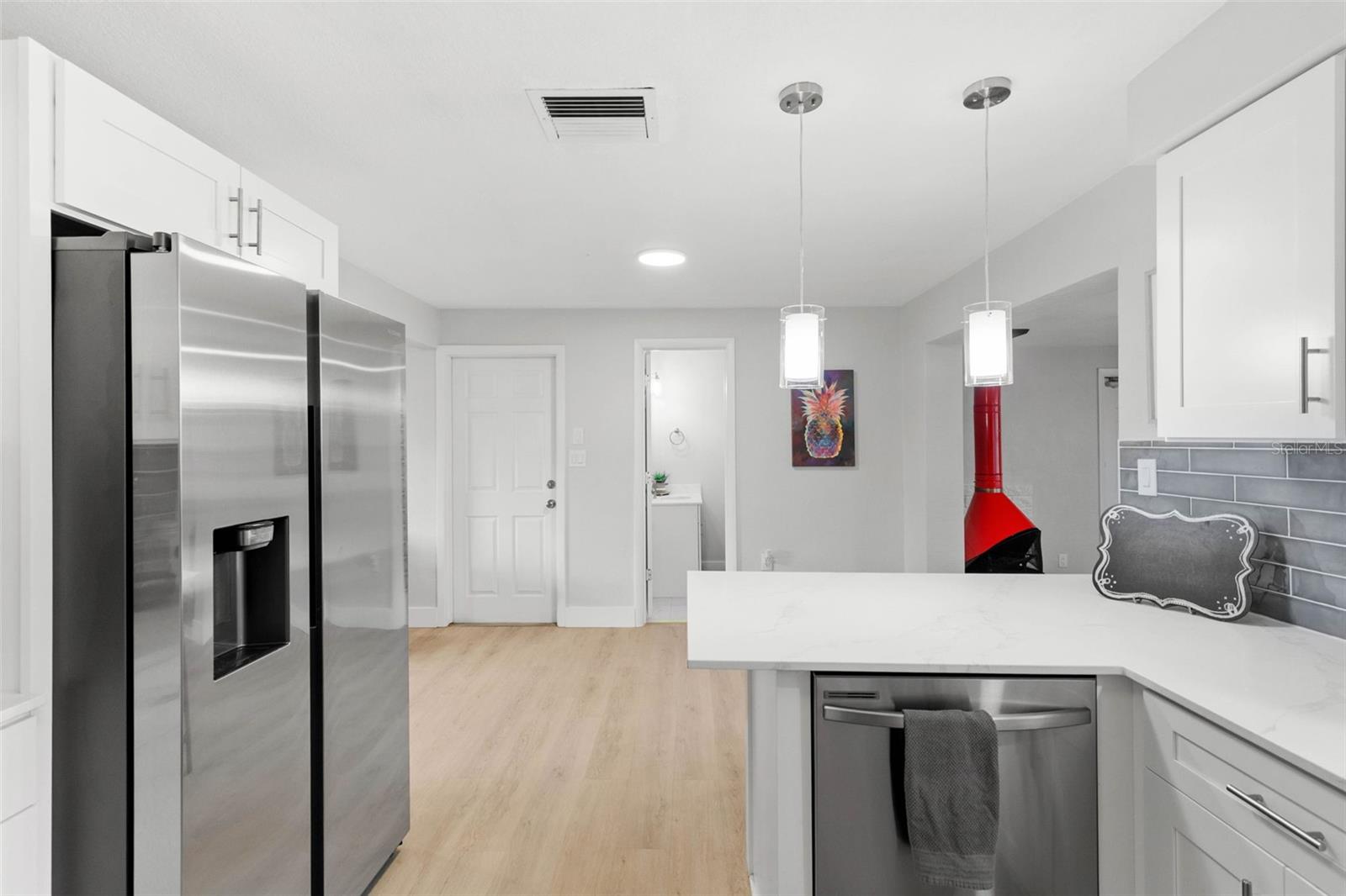 Image 12 of 27 For 1073 Kenwood Drive