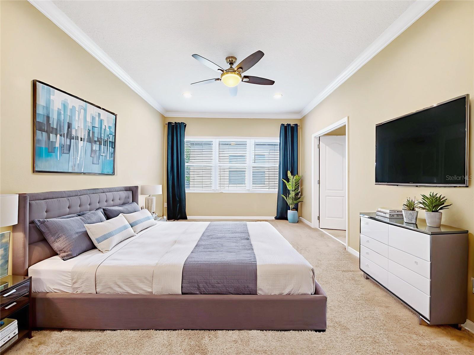 Image 11 of 51 For 5518 Thomas Square Drive