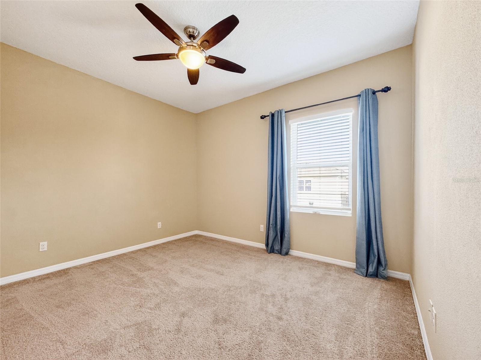 Image 30 of 51 For 5518 Thomas Square Drive