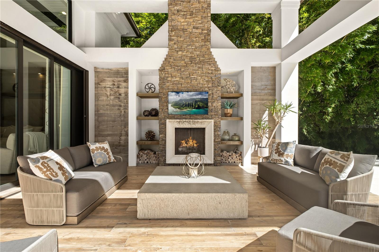 Image 24 of 41 For 4289 Chuluota Road