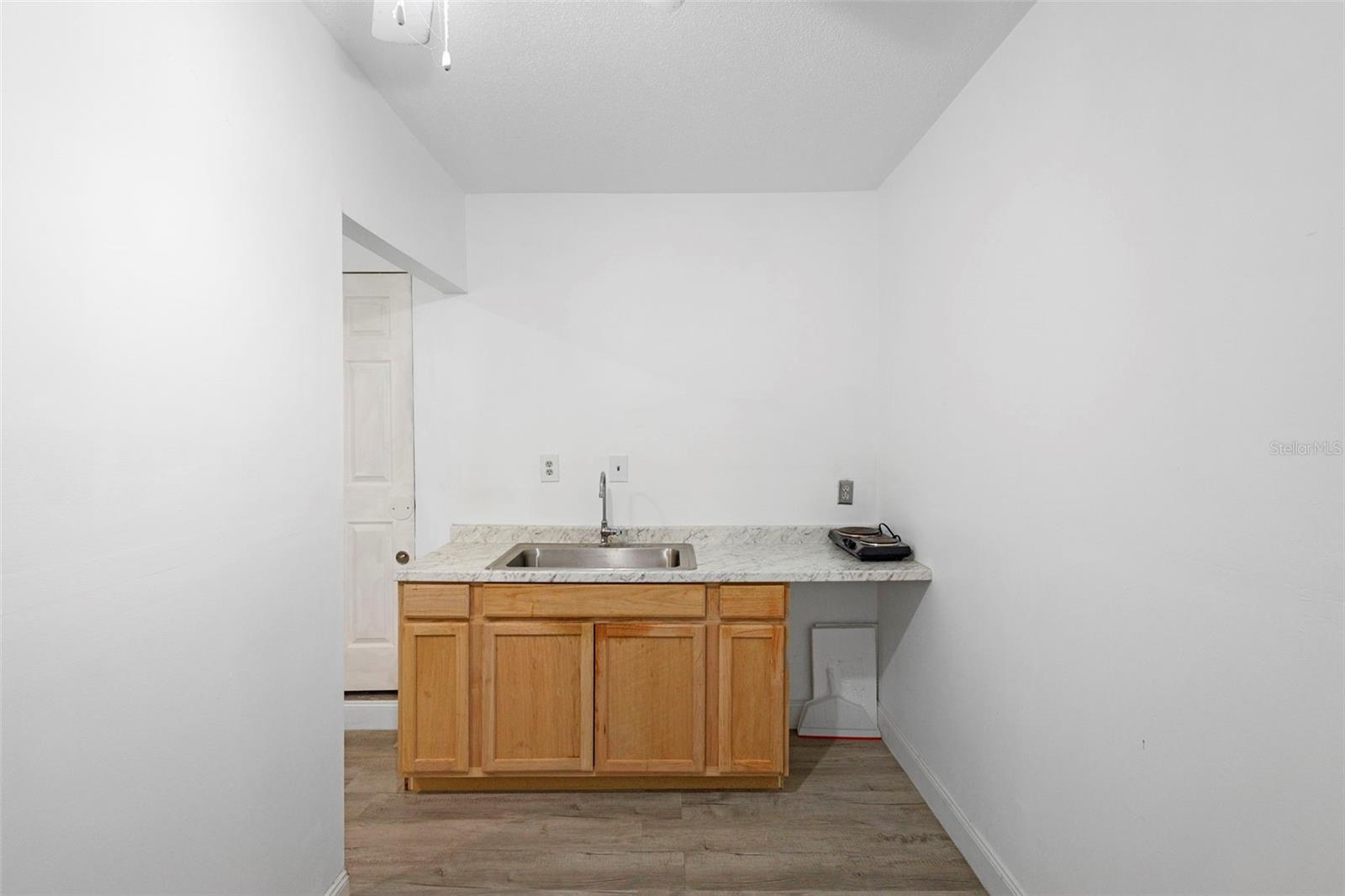 Image 15 of 28 For 8448 Dimare Drive