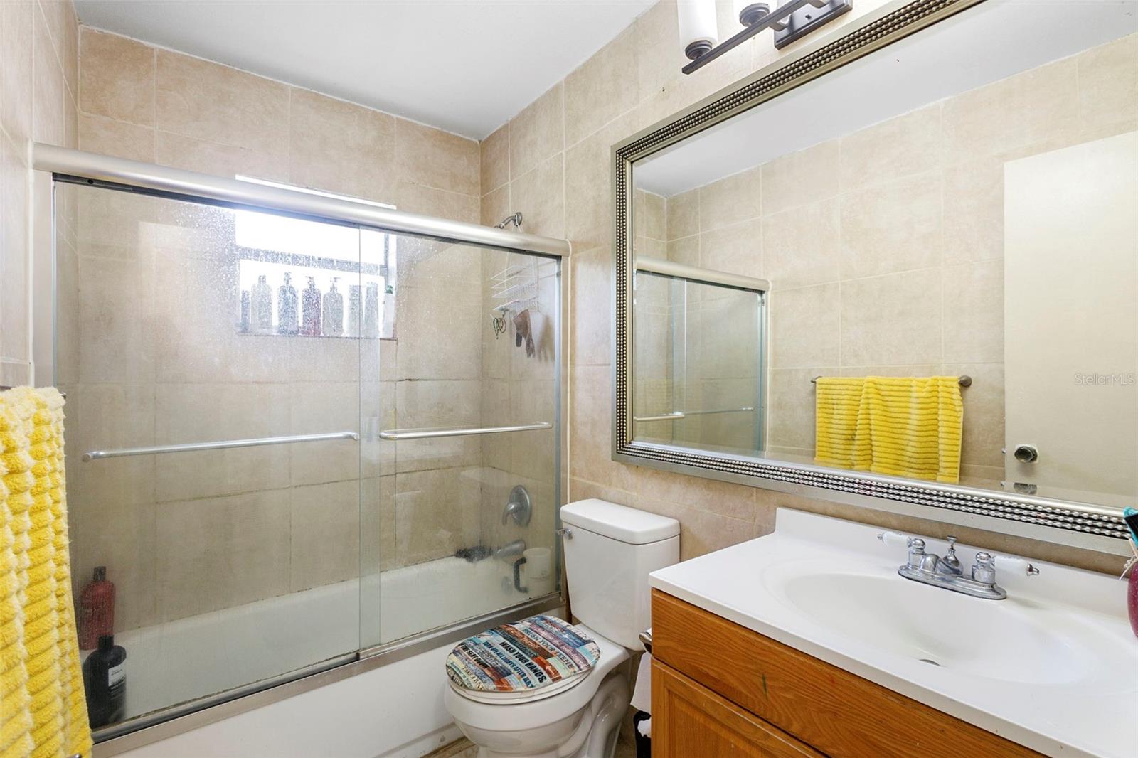 Image 17 of 28 For 8448 Dimare Drive