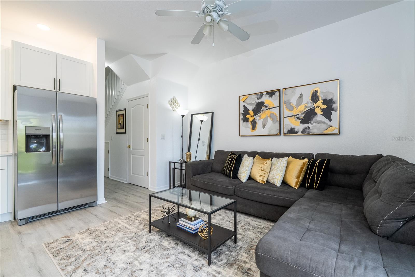 Image 20 of 51 For 2433 Caravelle Circle