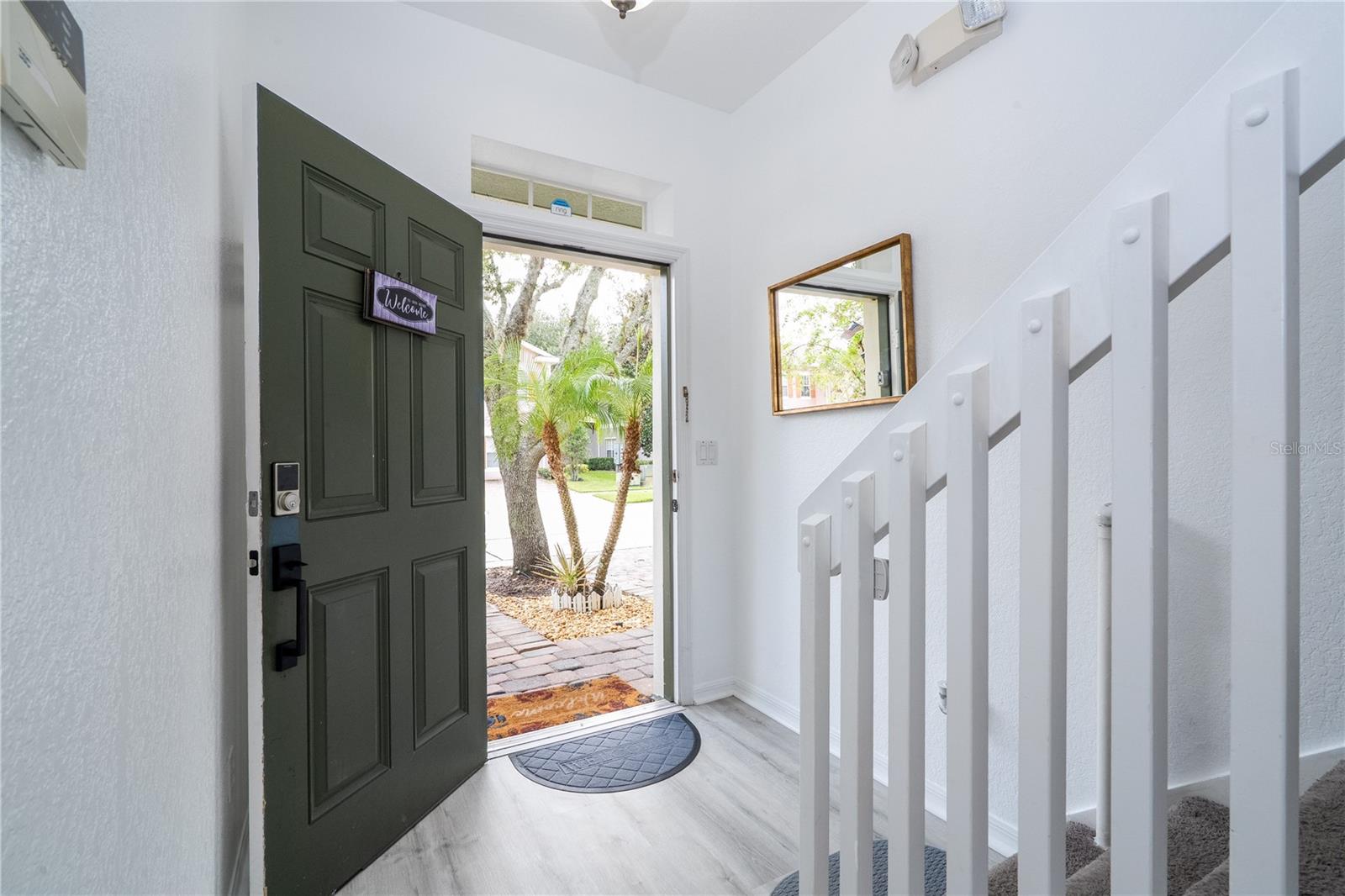 Image 6 of 51 For 2433 Caravelle Circle