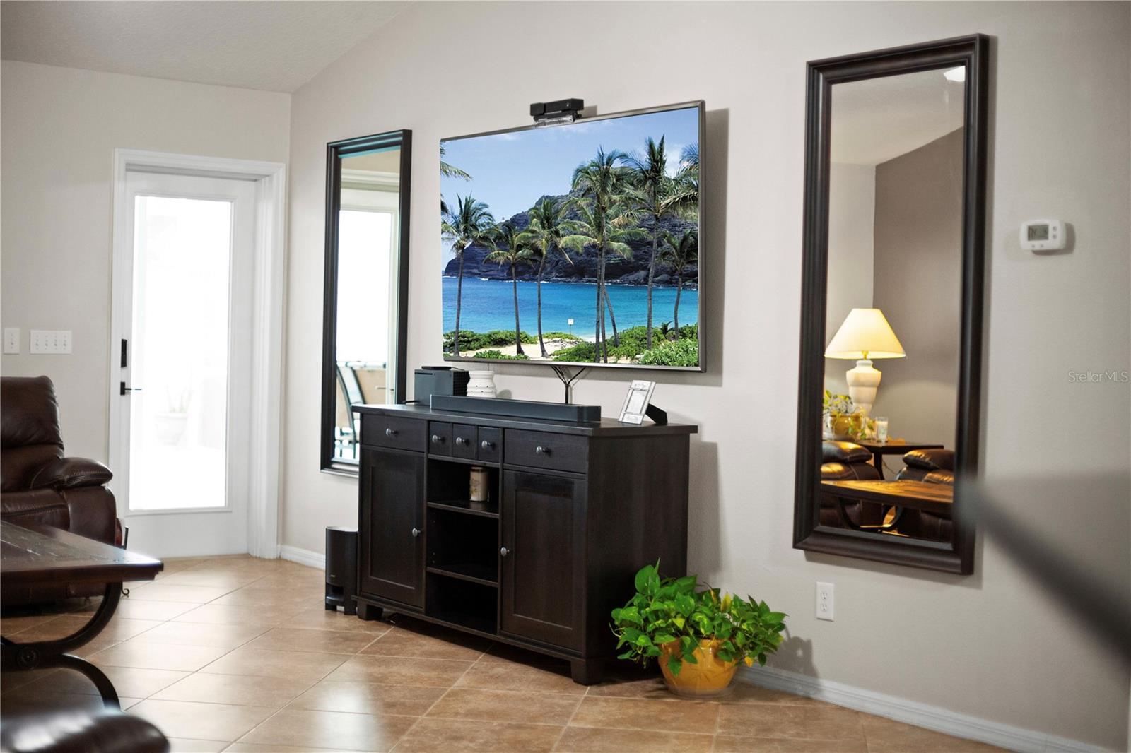 Image 15 of 81 For 11149 Oakshore Lane