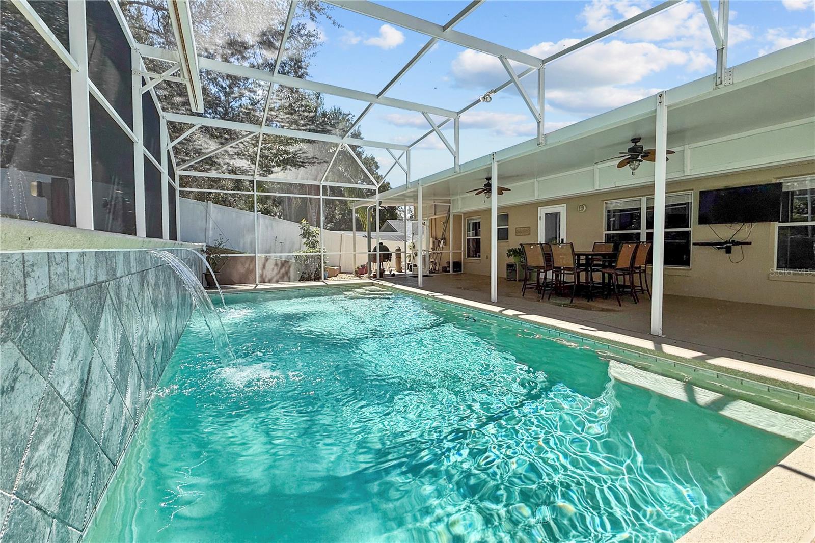 Image 21 of 81 For 11149 Oakshore Lane