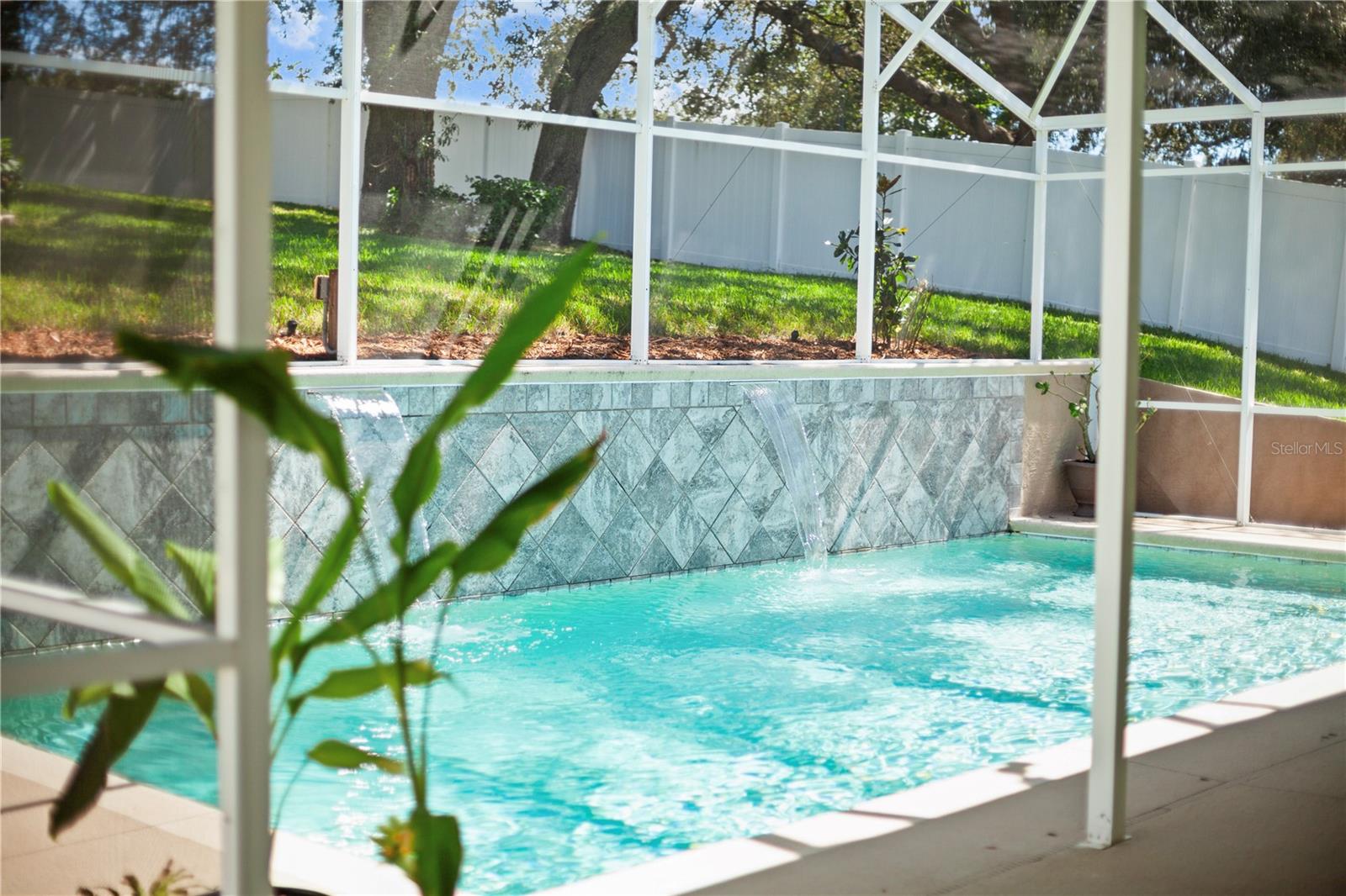 Image 23 of 81 For 11149 Oakshore Lane