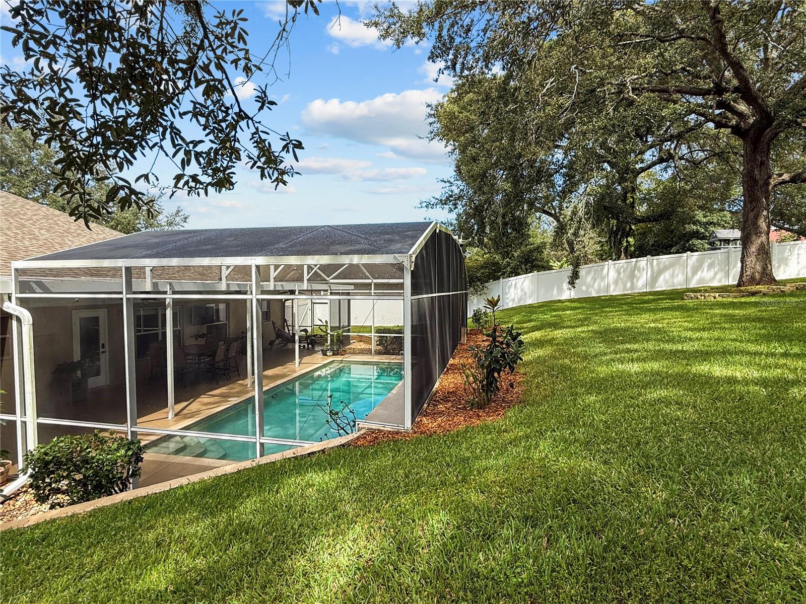 Image 27 of 81 For 11149 Oakshore Lane