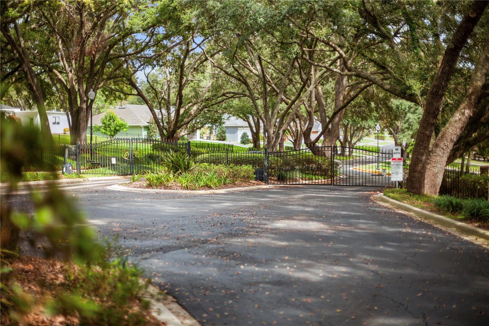 Image 3 of 81 For 11149 Oakshore Lane