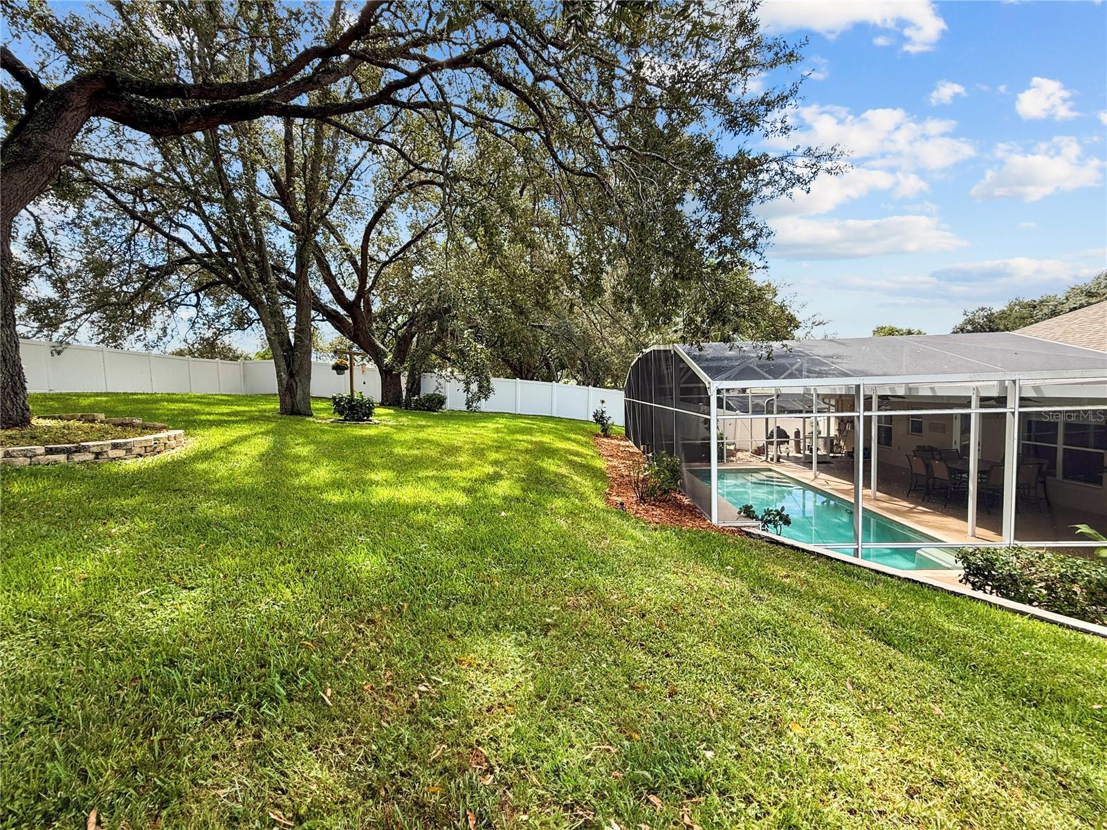 Image 31 of 81 For 11149 Oakshore Lane