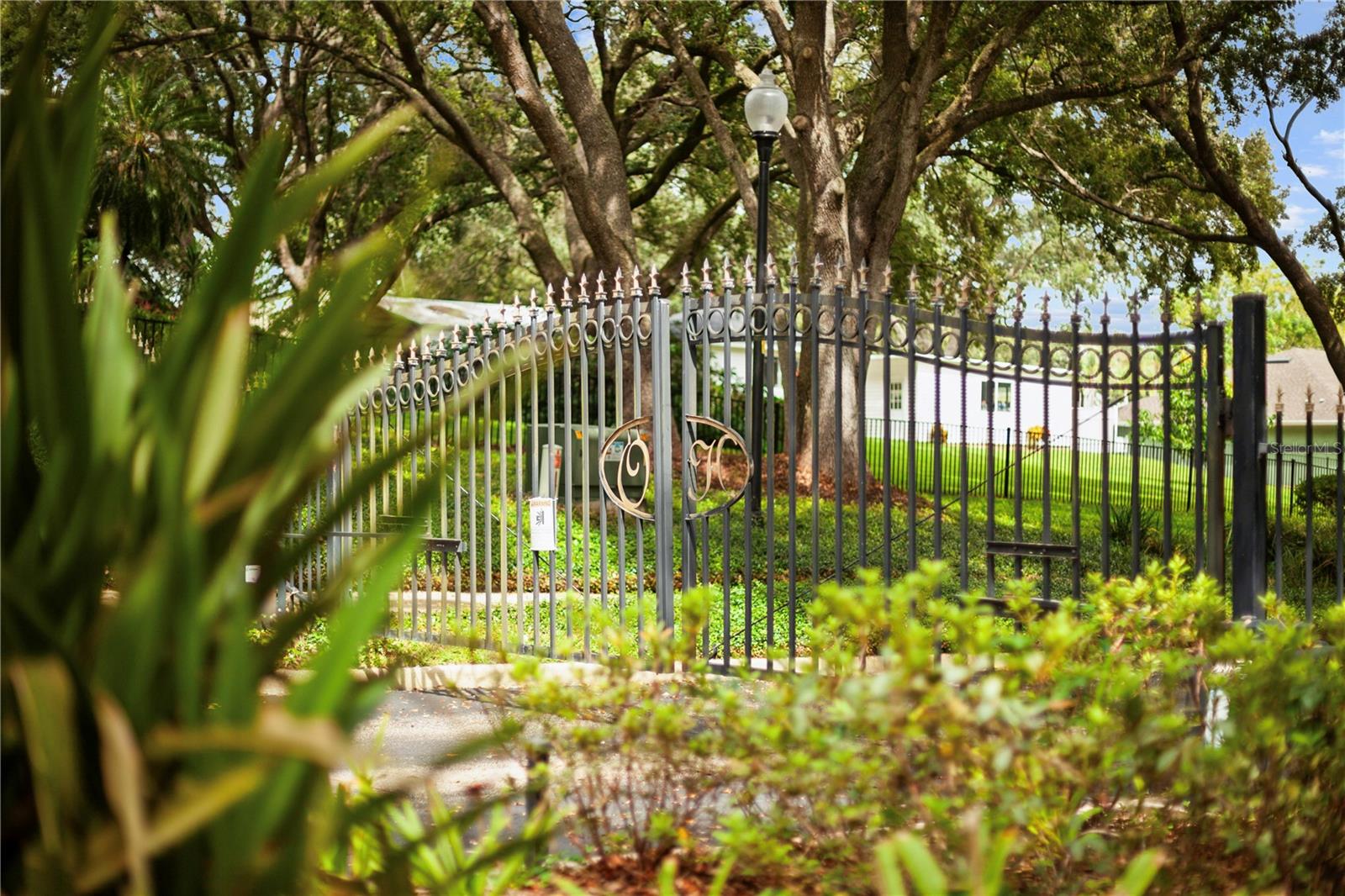 Image 4 of 81 For 11149 Oakshore Lane