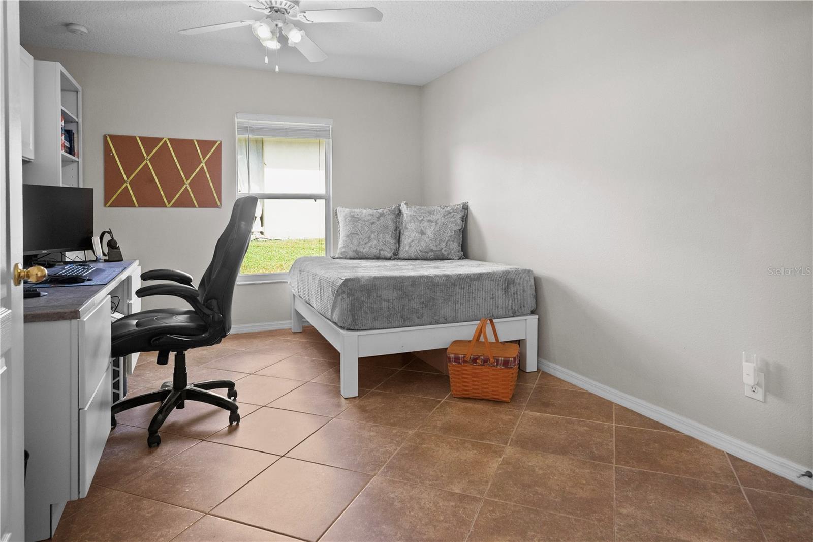 Image 50 of 81 For 11149 Oakshore Lane