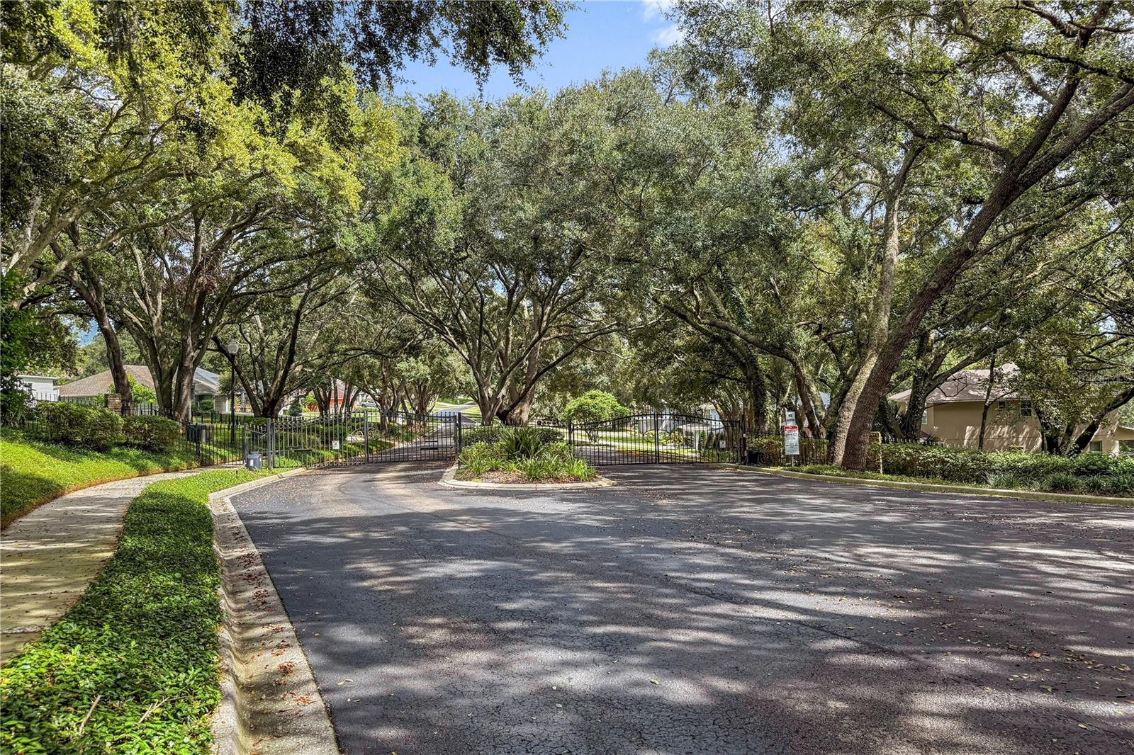 Image 7 of 81 For 11149 Oakshore Lane