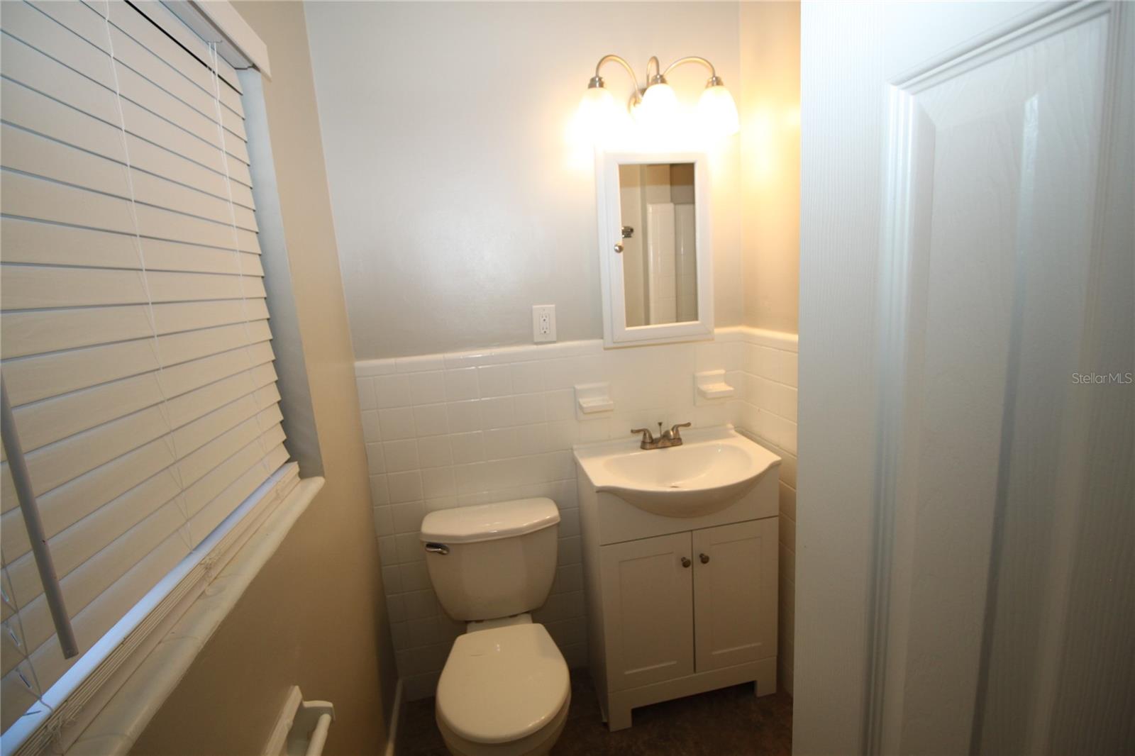 Image 15 of 19 For 115 Lakewood Cir