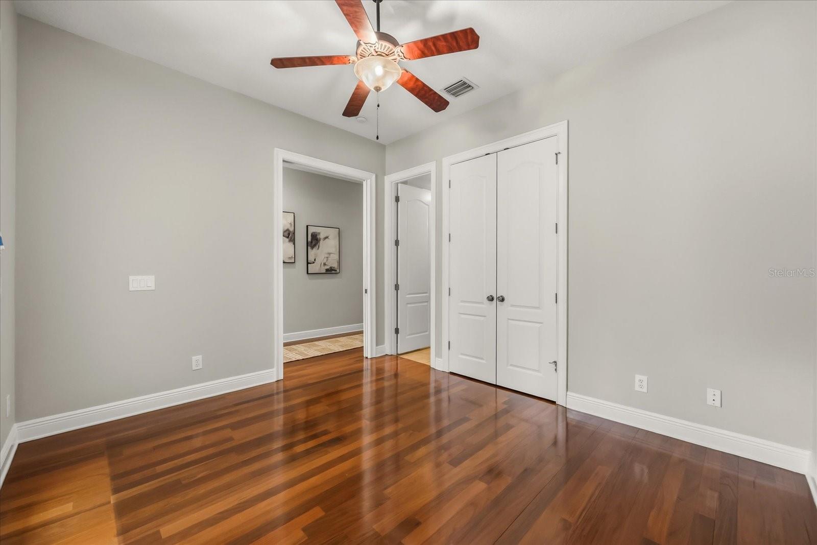 Image 19 of 49 For 451 Fairfax Ave.