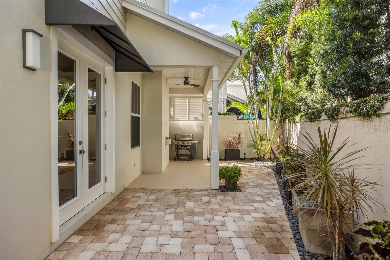 Image 37 of 49 For 451 Fairfax Ave.